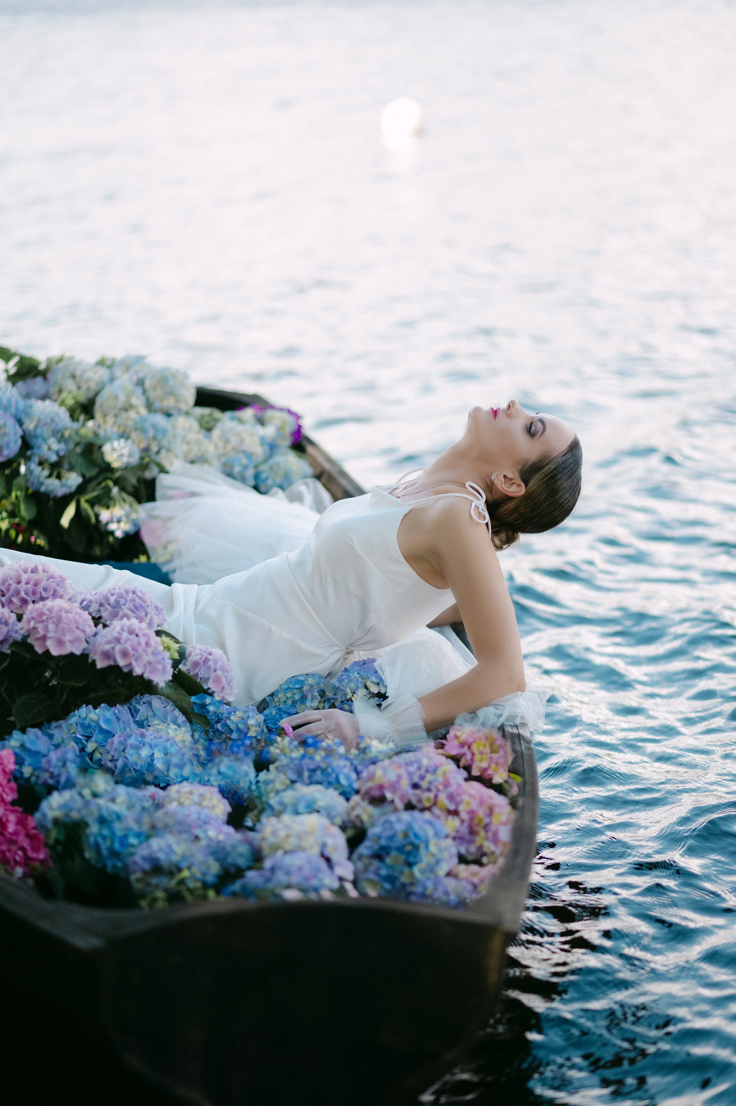 En bryllupsfotografering i Oslo hvor kjærlighet og magiske øyeblikk står i fokus. Jeg spesialiserer meg på bryllupsfotografier i Oslo og er klar til å forevige din store dag!
#BryllupsfotografOslo #OsloBryllup #Bryllupsfotograf #OsloWeddingPhotograph