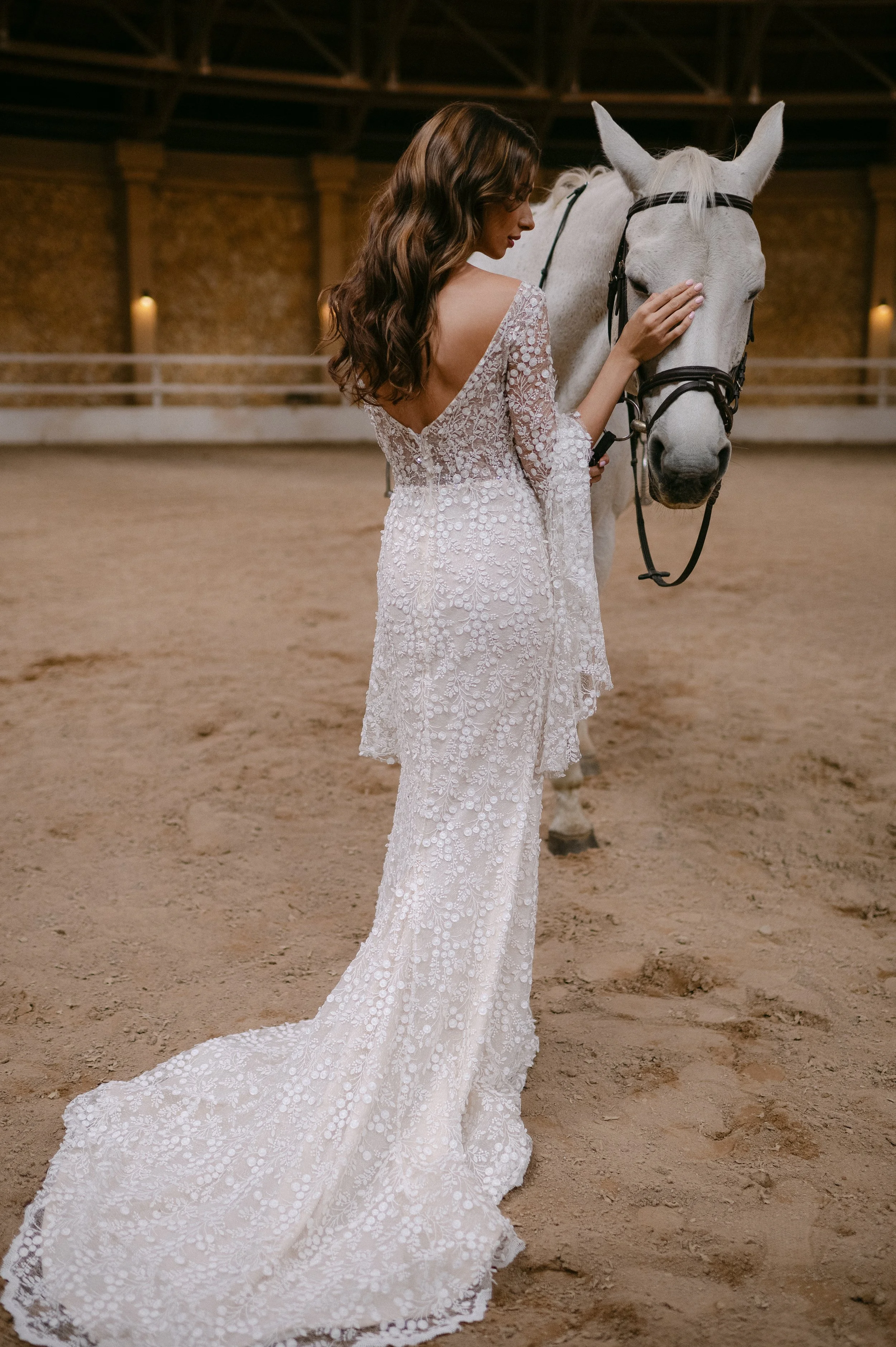 En bryllupsfotografering i Oslo hvor kjærlighet og magiske øyeblikk står i fokus. Jeg spesialiserer meg på bryllupsfotografier i Oslo og er klar til å forevige din store dag!
#BryllupsfotografOslo #OsloBryllup #Bryllupsfotograf #OsloWeddingPhotograph