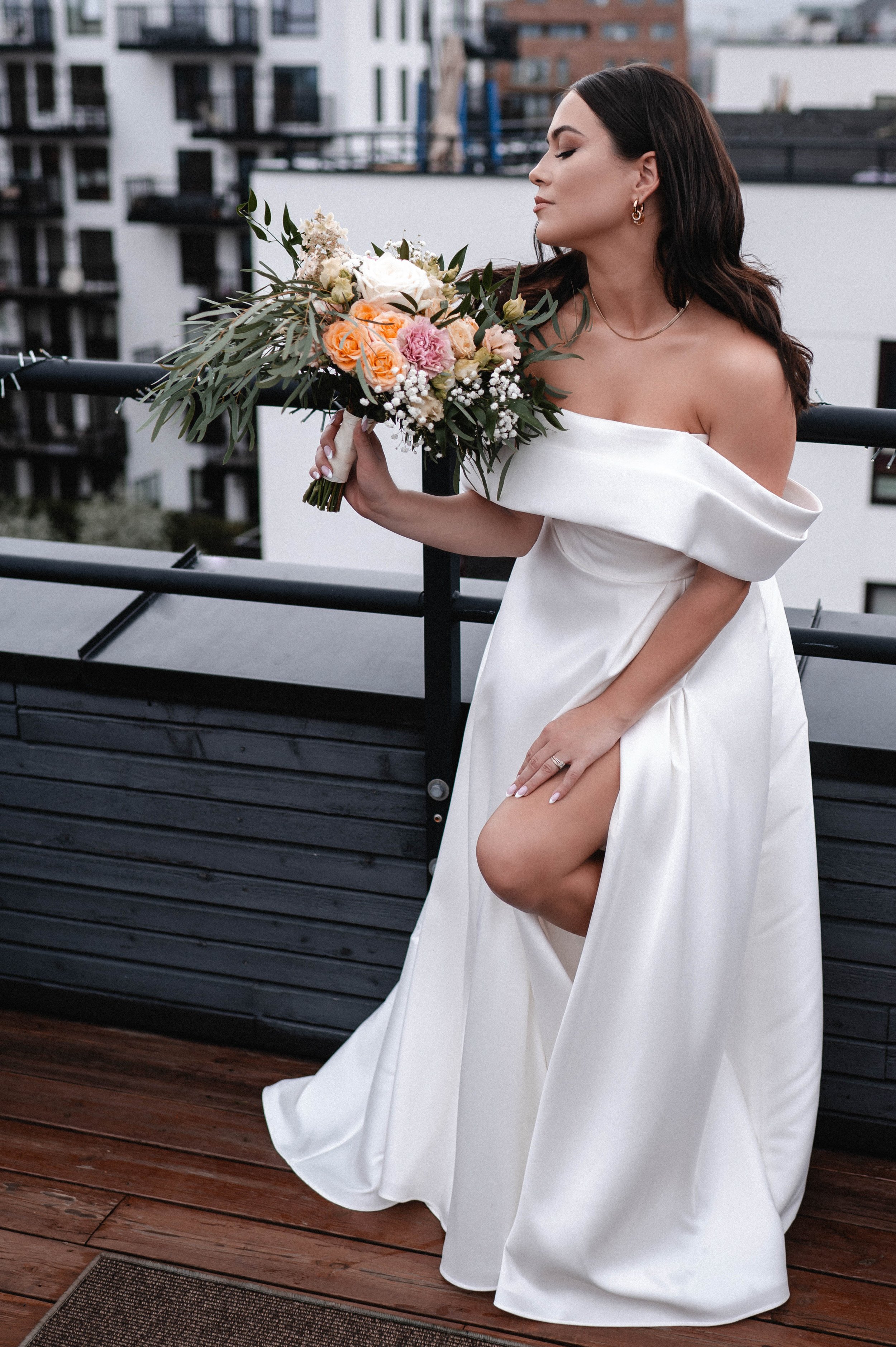 En bryllupsfotografering i Oslo hvor kjærlighet og magiske øyeblikk står i fokus. Jeg spesialiserer meg på bryllupsfotografier i Oslo og er klar til å forevige din store dag!
#BryllupsfotografOslo #OsloBryllup #Bryllupsfotograf #OsloWeddingPhotograph