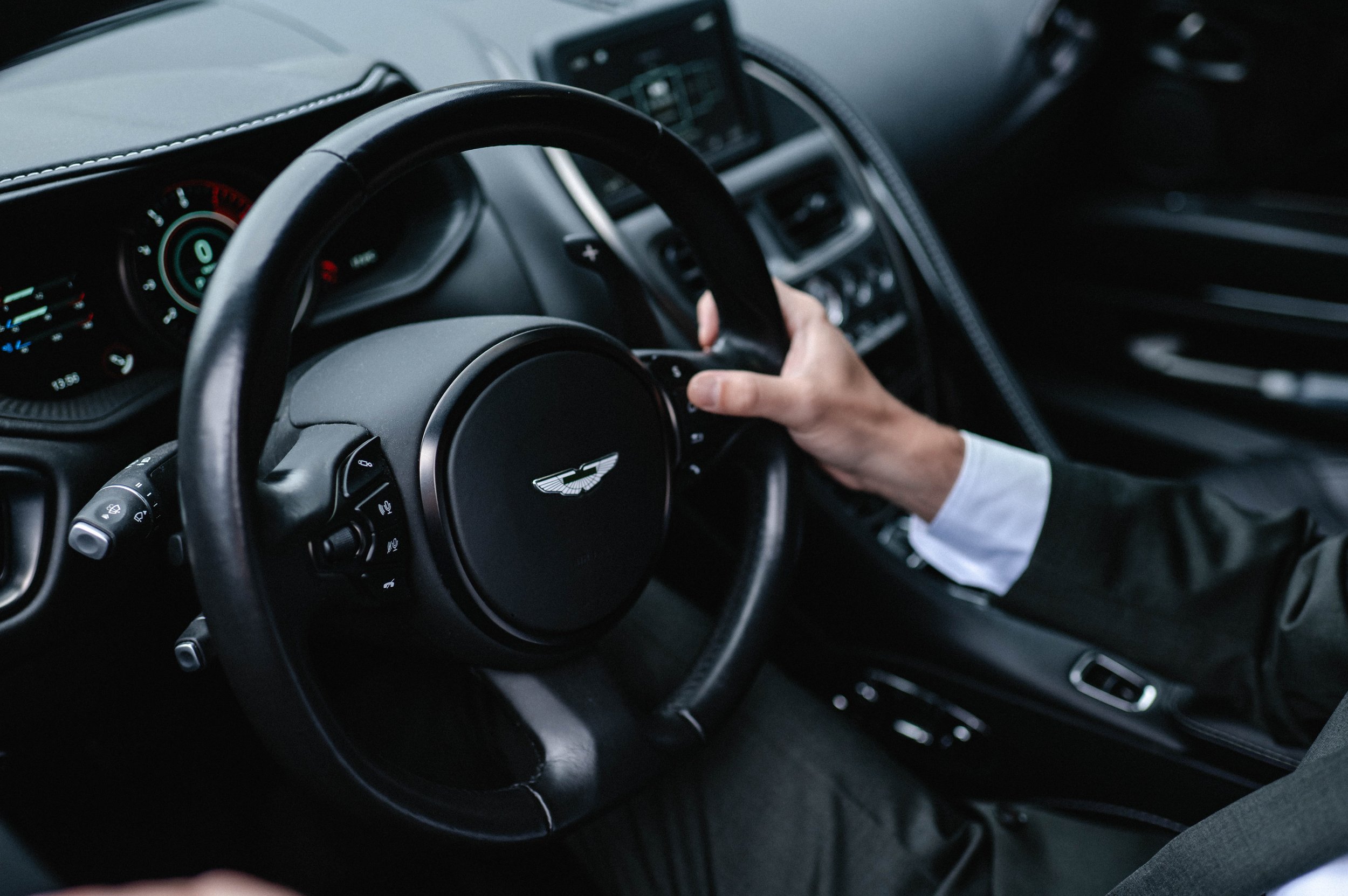 En bryllupsfotografering i Oslo hvor kjærlighet og magiske øyeblikk står i fokus. Jeg spesialiserer meg på bryllupsfotografier i Oslo og er klar til å forevige din store dag!
#BryllupsfotografOslo #OsloBryllup #Bryllupsfotograf #OsloWeddingPhotograph