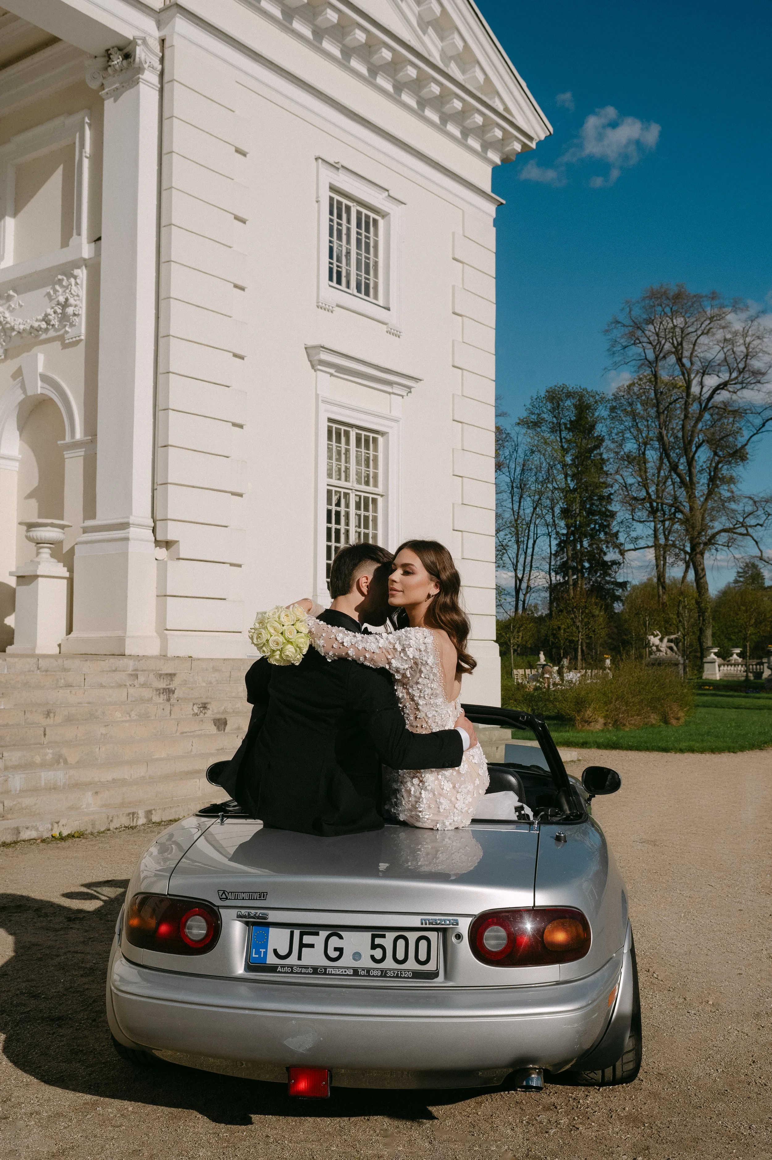 En bryllupsfotografering i Oslo hvor kjærlighet og magiske øyeblikk står i fokus. Jeg spesialiserer meg på bryllupsfotografier i Oslo og er klar til å forevige din store dag!
#BryllupsfotografOslo #OsloBryllup #Bryllupsfotograf #OsloWeddingPhotograph