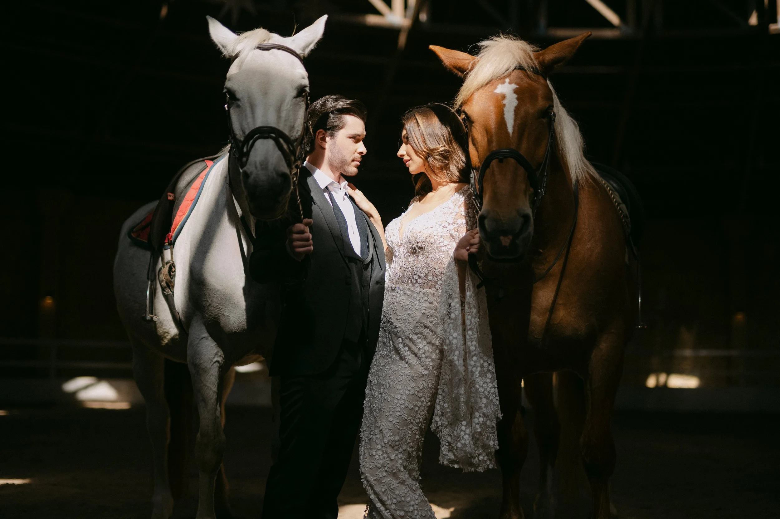 En bryllupsfotografering i Oslo hvor kjærlighet og magiske øyeblikk står i fokus. Jeg spesialiserer meg på bryllupsfotografier i Oslo og er klar til å forevige din store dag!
#BryllupsfotografOslo #OsloBryllup #Bryllupsfotograf #OsloWeddingPhotograph