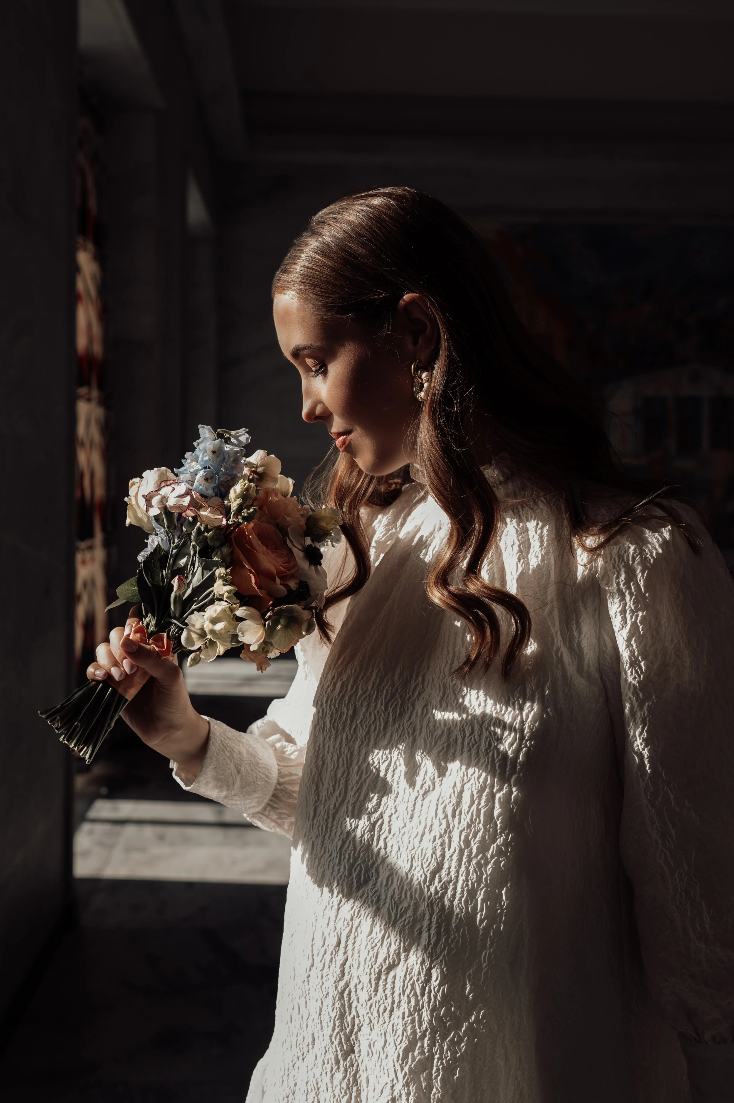 En bryllupsfotografering i Oslo hvor kjærlighet og magiske øyeblikk står i fokus. Jeg spesialiserer meg på bryllupsfotografier i Oslo og er klar til å forevige din store dag!
#BryllupsfotografOslo #OsloBryllup #Bryllupsfotograf #OsloWeddingPhotograph