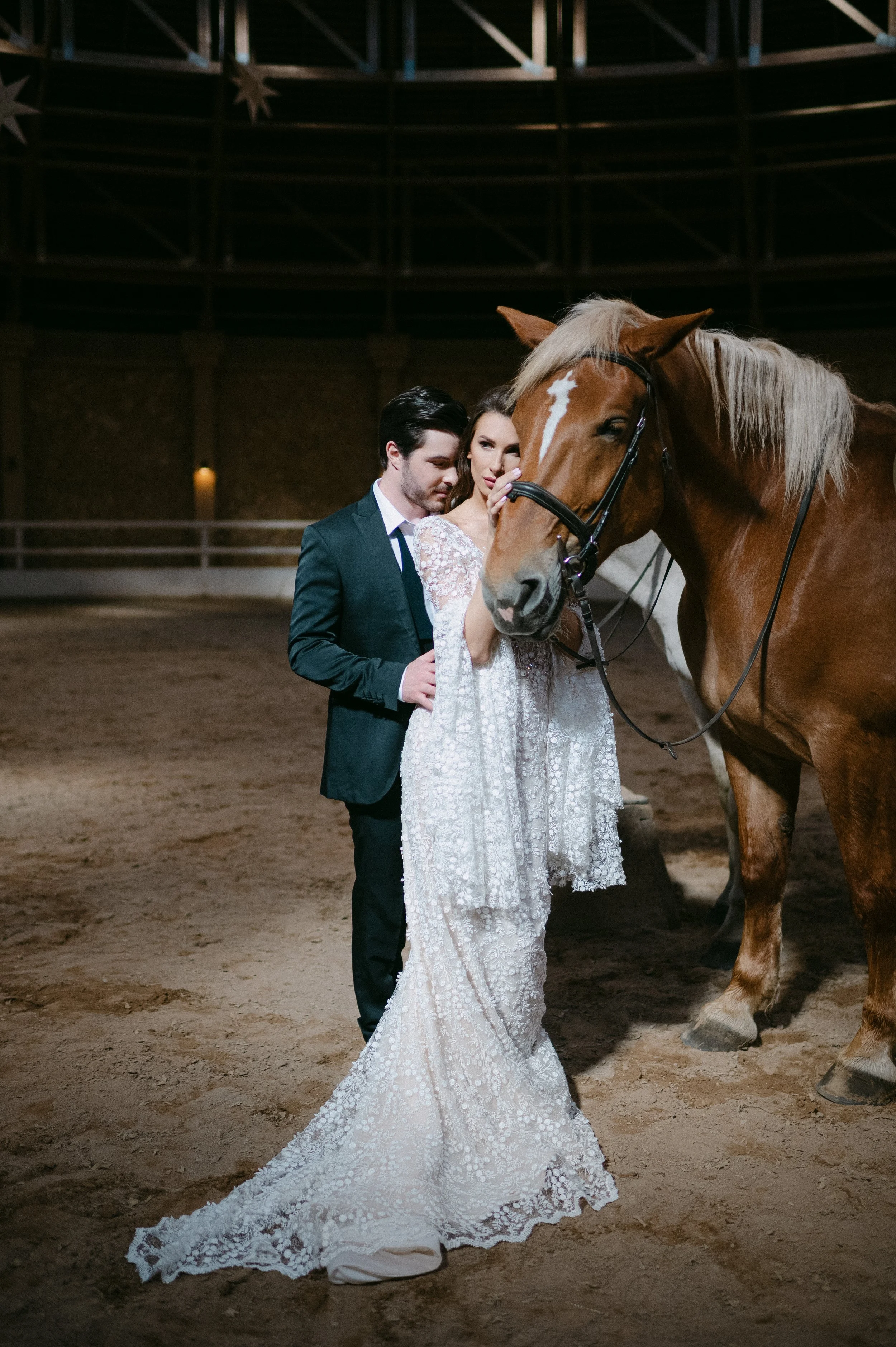 En bryllupsfotografering i Oslo hvor kjærlighet og magiske øyeblikk står i fokus. Jeg spesialiserer meg på bryllupsfotografier i Oslo og er klar til å forevige din store dag!
#BryllupsfotografOslo #OsloBryllup #Bryllupsfotograf #OsloWeddingPhotograph