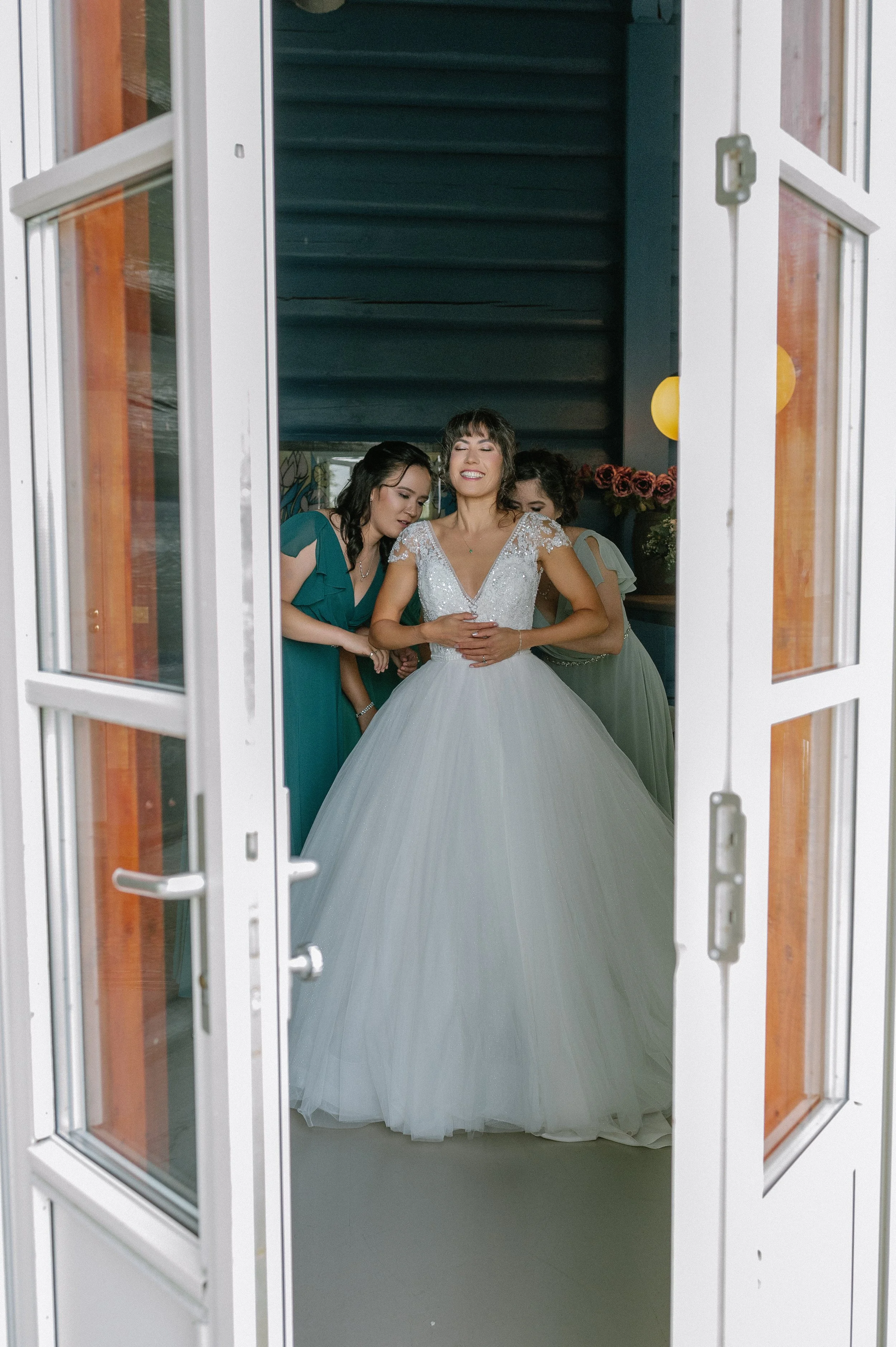 En bryllupsfotografering i Oslo hvor kjærlighet og magiske øyeblikk står i fokus. Jeg spesialiserer meg på bryllupsfotografier i Oslo og er klar til å forevige din store dag!
#BryllupsfotografOslo #OsloBryllup #Bryllupsfotograf #OsloWeddingPhotograph