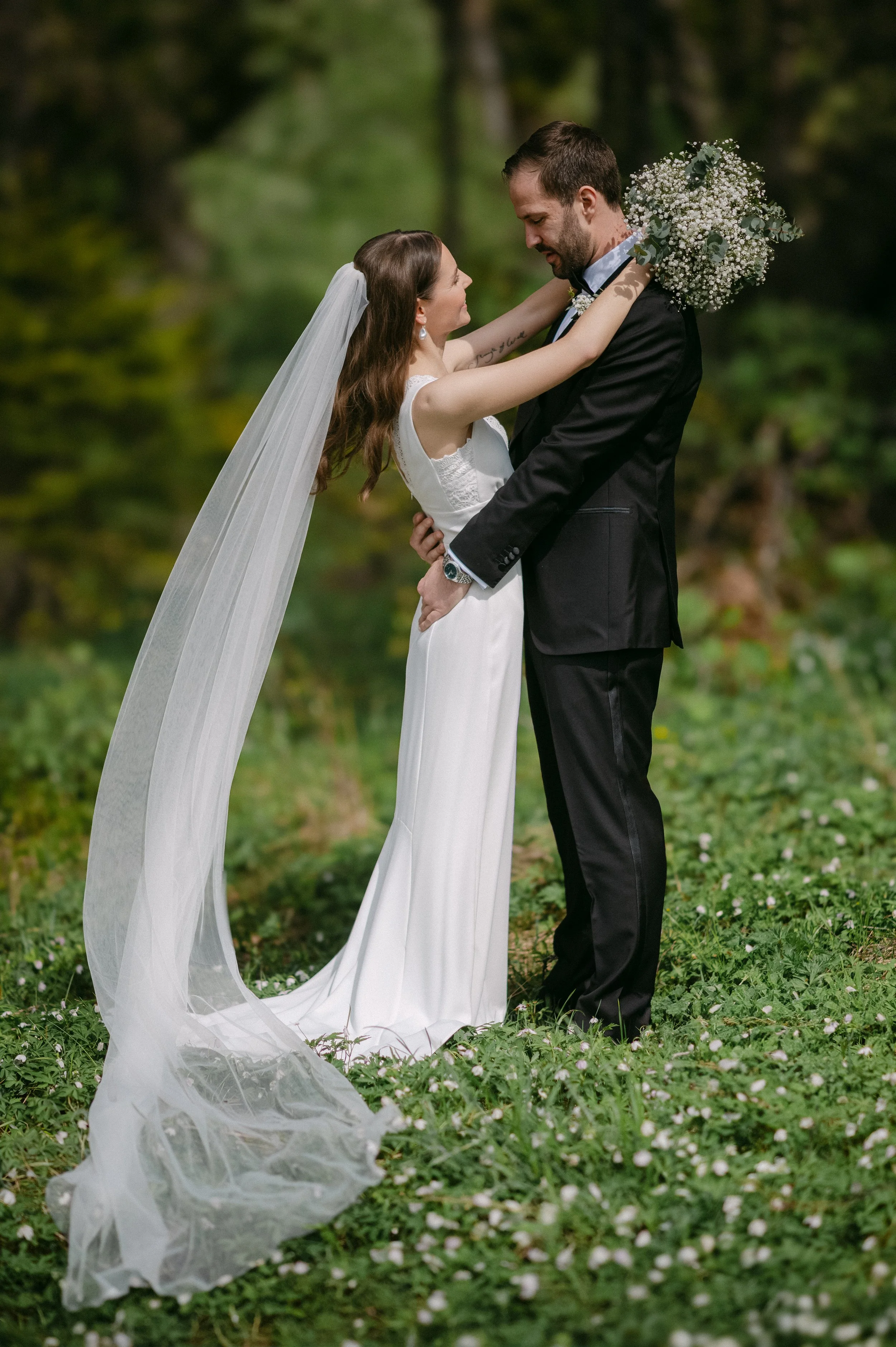 En bryllupsfotografering i Oslo hvor kjærlighet og magiske øyeblikk står i fokus. Jeg spesialiserer meg på bryllupsfotografier i Oslo og er klar til å forevige din store dag!
#BryllupsfotografOslo #OsloBryllup #Bryllupsfotograf #OsloWeddingPhotograph