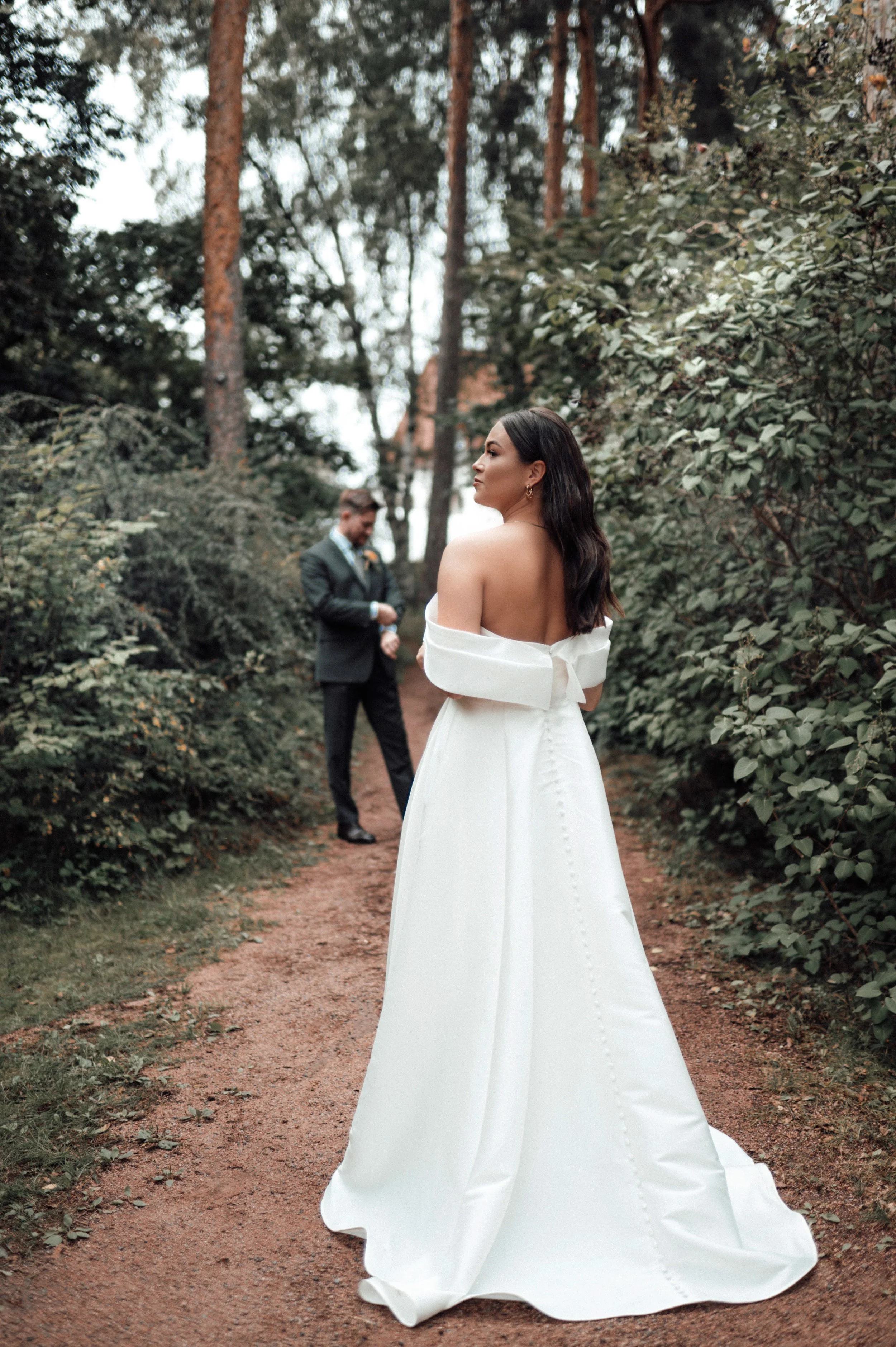 En bryllupsfotografering i Oslo hvor kjærlighet og magiske øyeblikk står i fokus. Jeg spesialiserer meg på bryllupsfotografier i Oslo og er klar til å forevige din store dag!
#BryllupsfotografOslo #OsloBryllup #Bryllupsfotograf #OsloWeddingPhotograph