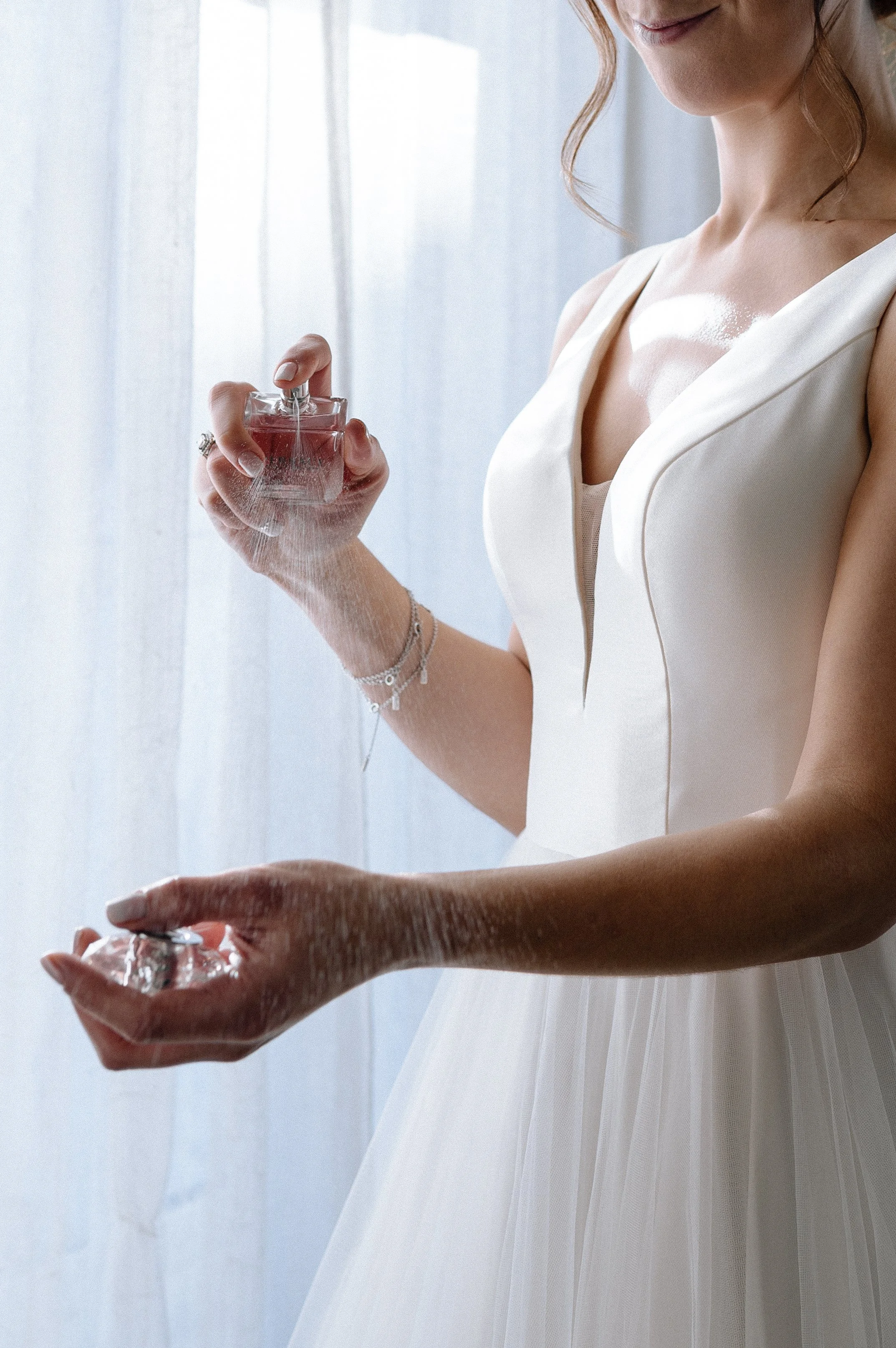 En bryllupsfotografering i Oslo hvor kjærlighet og magiske øyeblikk står i fokus. Jeg spesialiserer meg på bryllupsfotografier i Oslo og er klar til å forevige din store dag!
#BryllupsfotografOslo #OsloBryllup #Bryllupsfotograf #OsloWeddingPhotograph