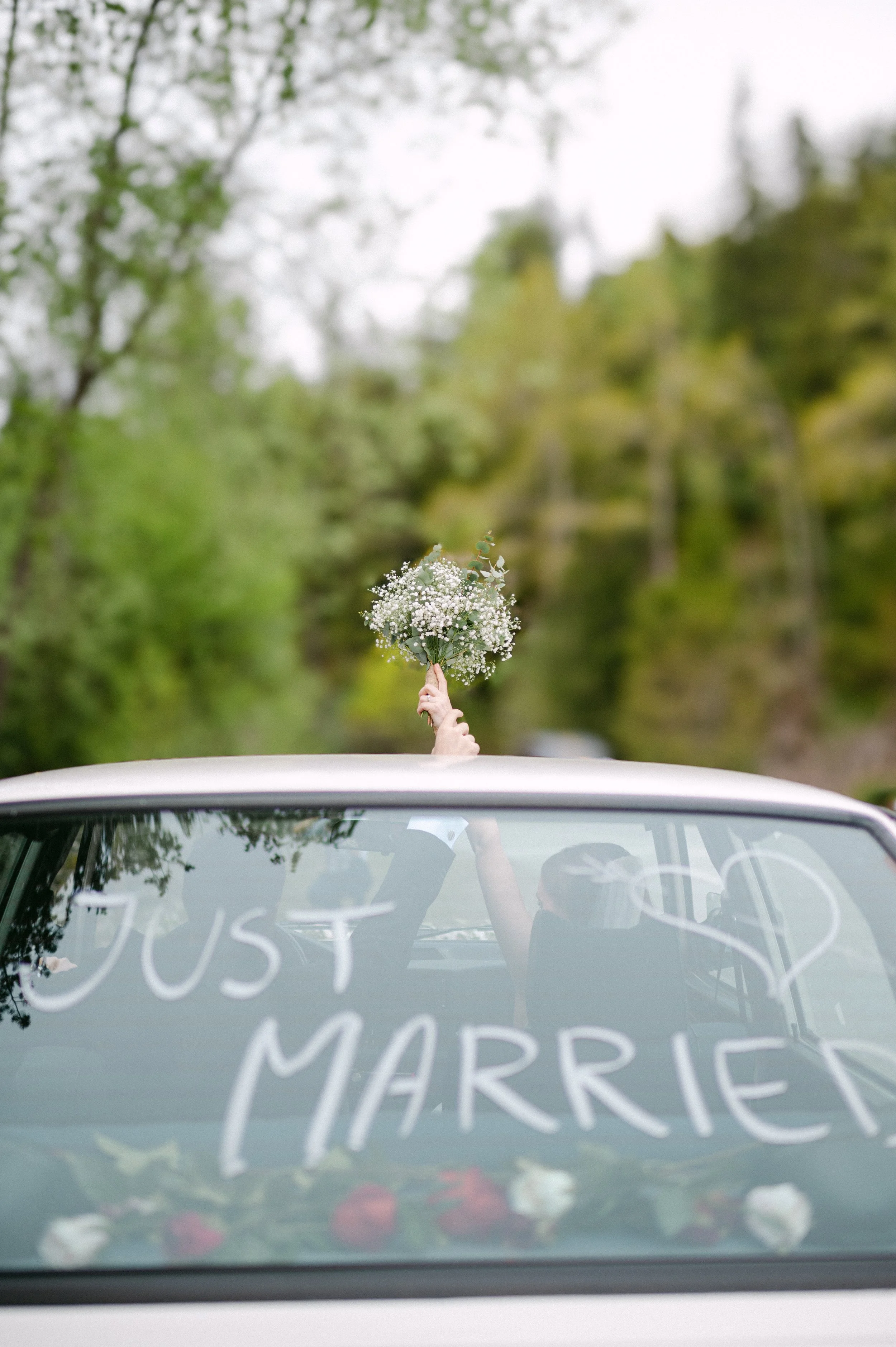 En bryllupsfotografering i Oslo hvor kjærlighet og magiske øyeblikk står i fokus. Jeg spesialiserer meg på bryllupsfotografier i Oslo og er klar til å forevige din store dag!
#BryllupsfotografOslo #OsloBryllup #Bryllupsfotograf #OsloWeddingPhotograph