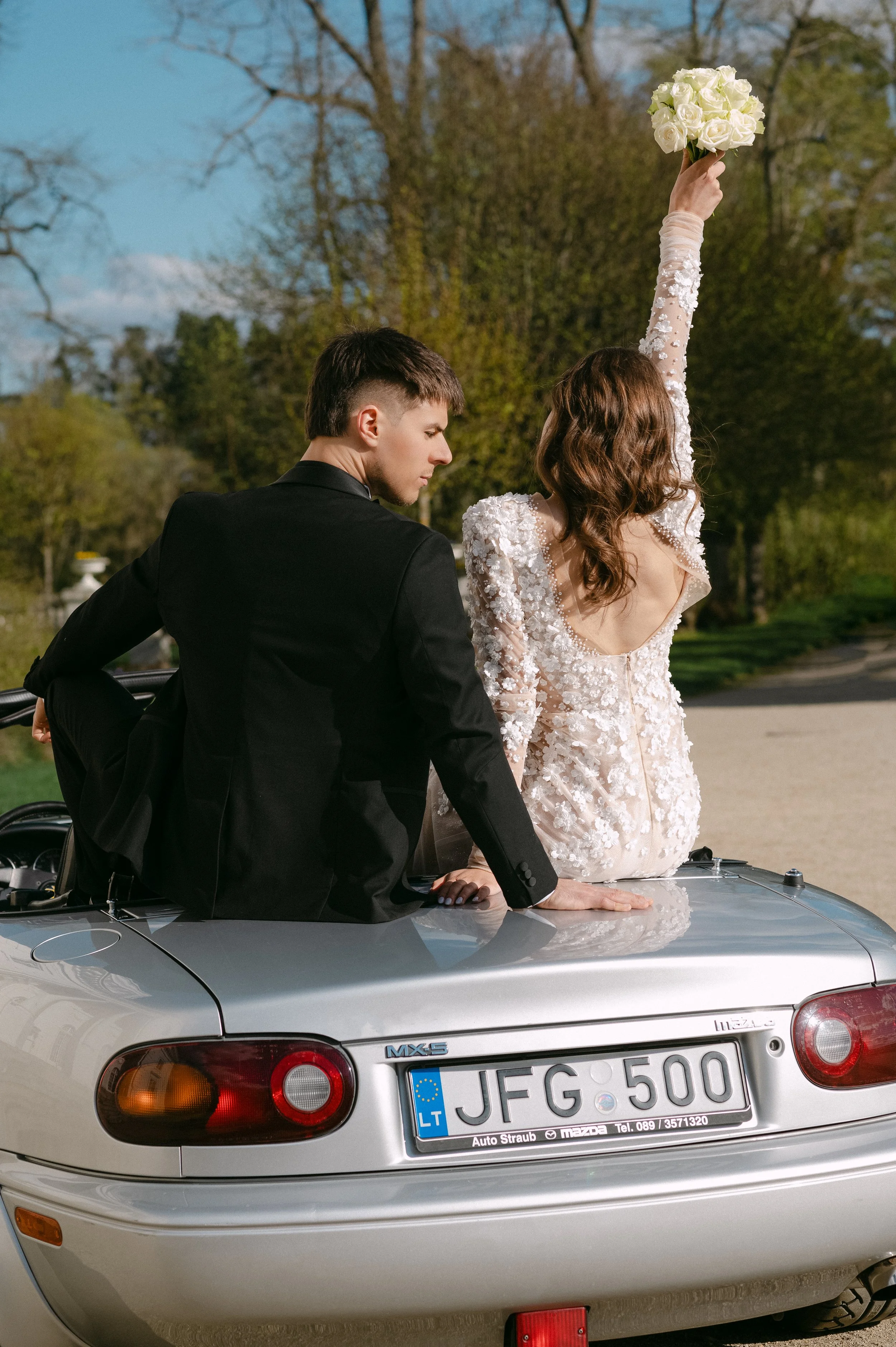 En bryllupsfotografering i Oslo hvor kjærlighet og magiske øyeblikk står i fokus. Jeg spesialiserer meg på bryllupsfotografier i Oslo og er klar til å forevige din store dag!
#BryllupsfotografOslo #OsloBryllup #Bryllupsfotograf #OsloWeddingPhotograph