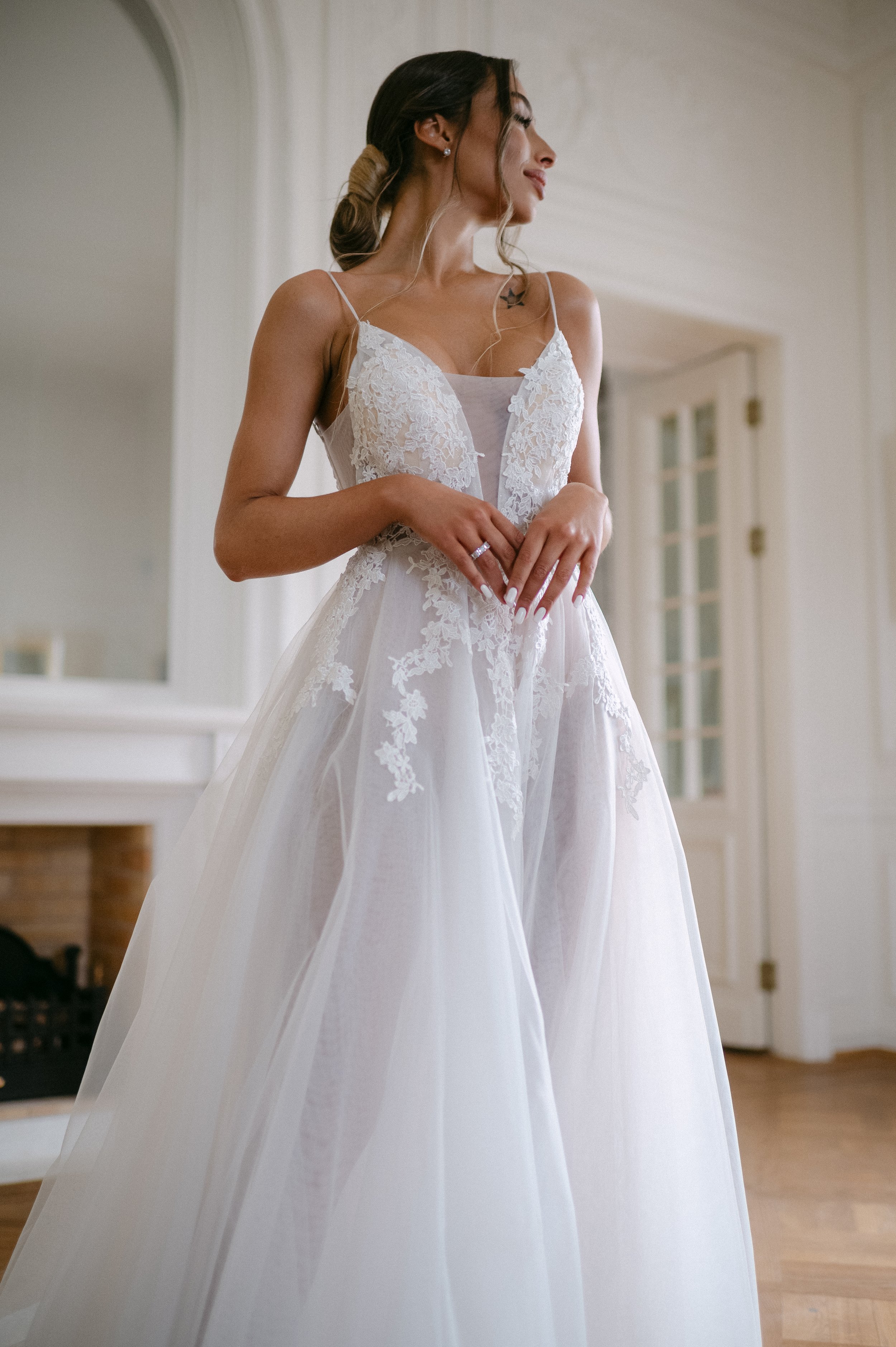 En bryllupsfotografering i Oslo hvor kjærlighet og magiske øyeblikk står i fokus. Jeg spesialiserer meg på bryllupsfotografier i Oslo og er klar til å forevige din store dag!
#BryllupsfotografOslo #OsloBryllup #Bryllupsfotograf #OsloWeddingPhotograph