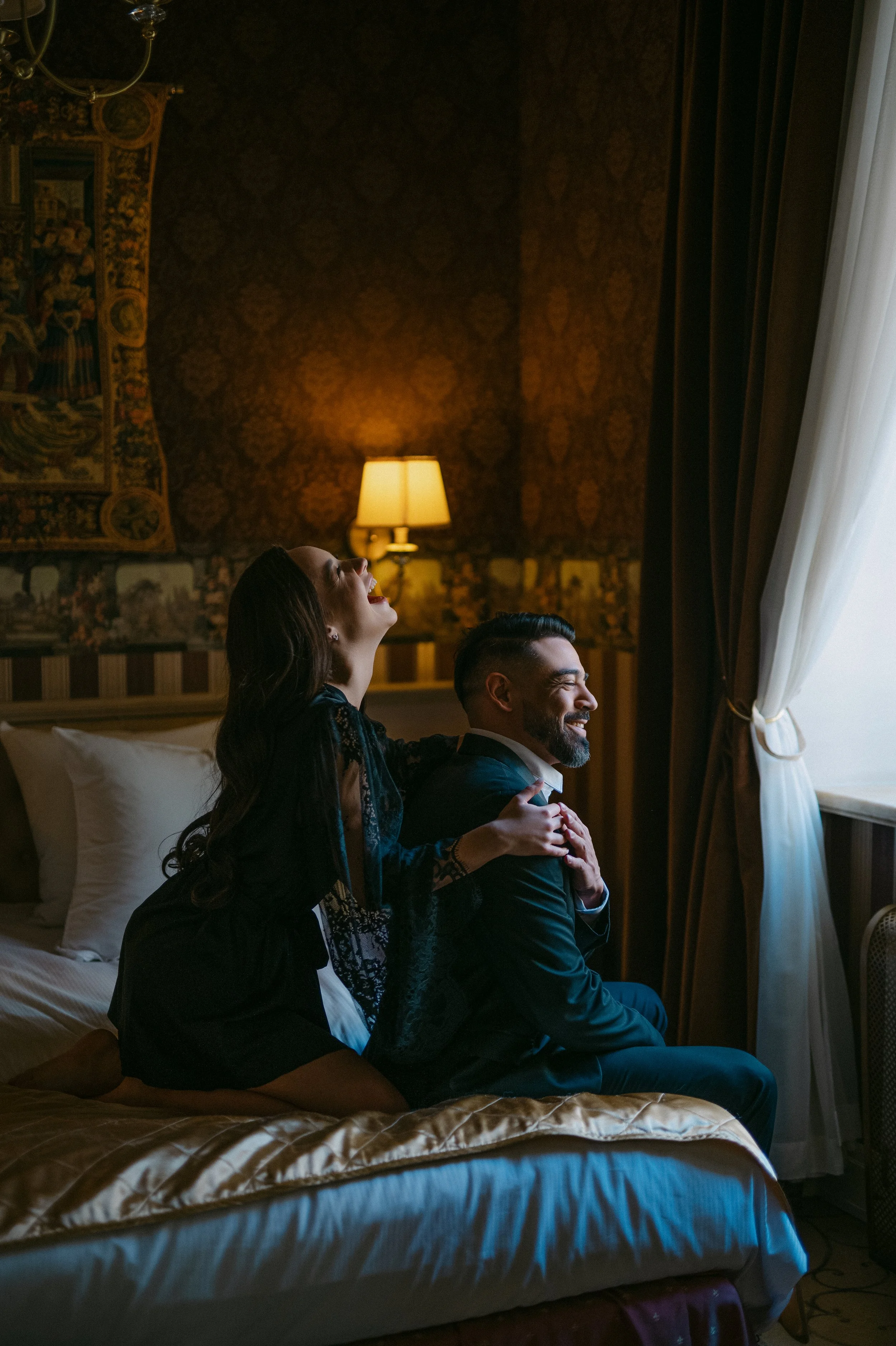 En bryllupsfotografering i Oslo hvor kjærlighet og magiske øyeblikk står i fokus. Jeg spesialiserer meg på bryllupsfotografier i Oslo og er klar til å forevige din store dag!
#BryllupsfotografOslo #OsloBryllup #Bryllupsfotograf #OsloWeddingPhotograph