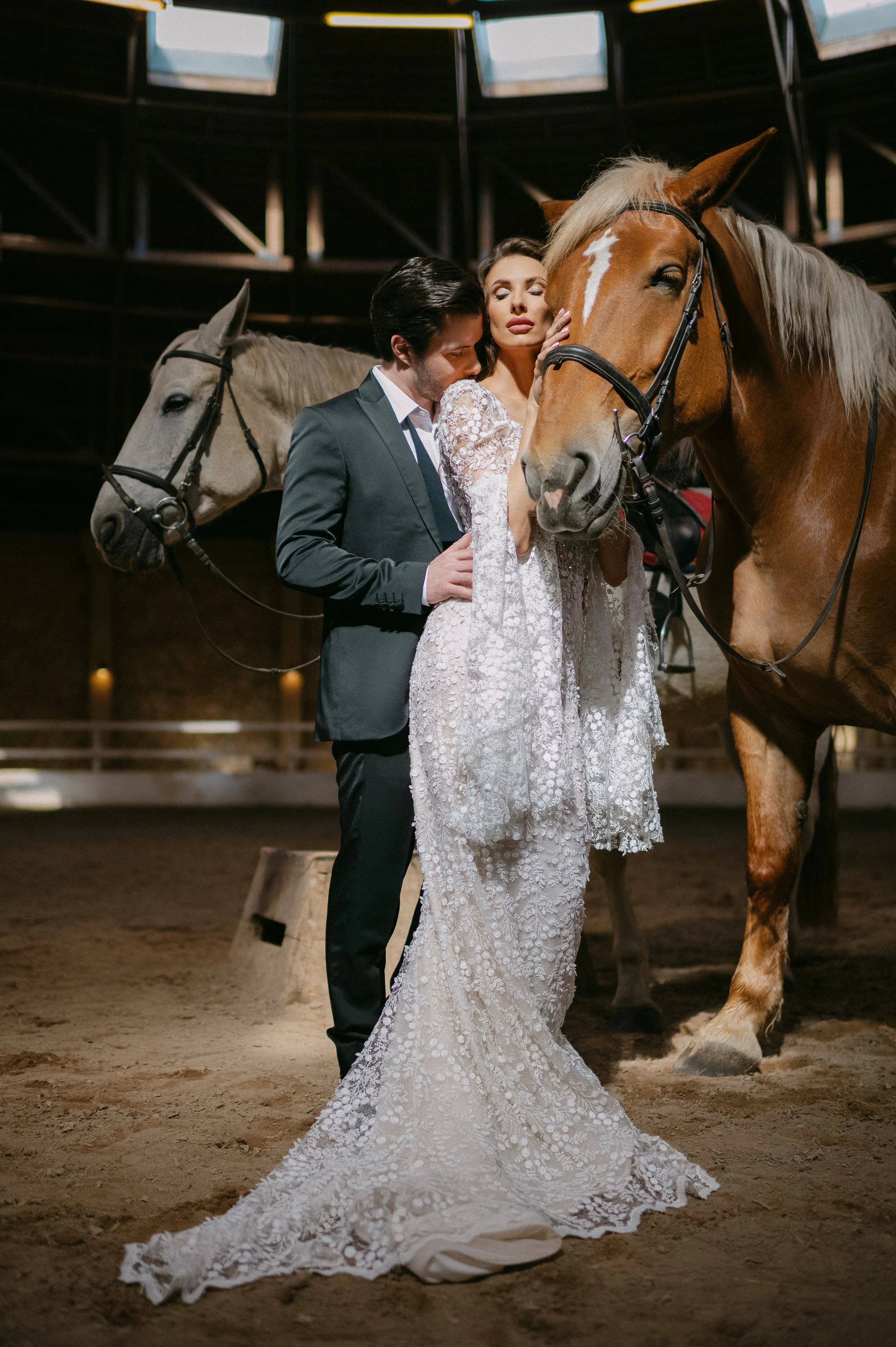 En bryllupsfotografering i Oslo hvor kjærlighet og magiske øyeblikk står i fokus. Jeg spesialiserer meg på bryllupsfotografier i Oslo og er klar til å forevige din store dag!
#BryllupsfotografOslo #OsloBryllup #Bryllupsfotograf #OsloWeddingPhotograph