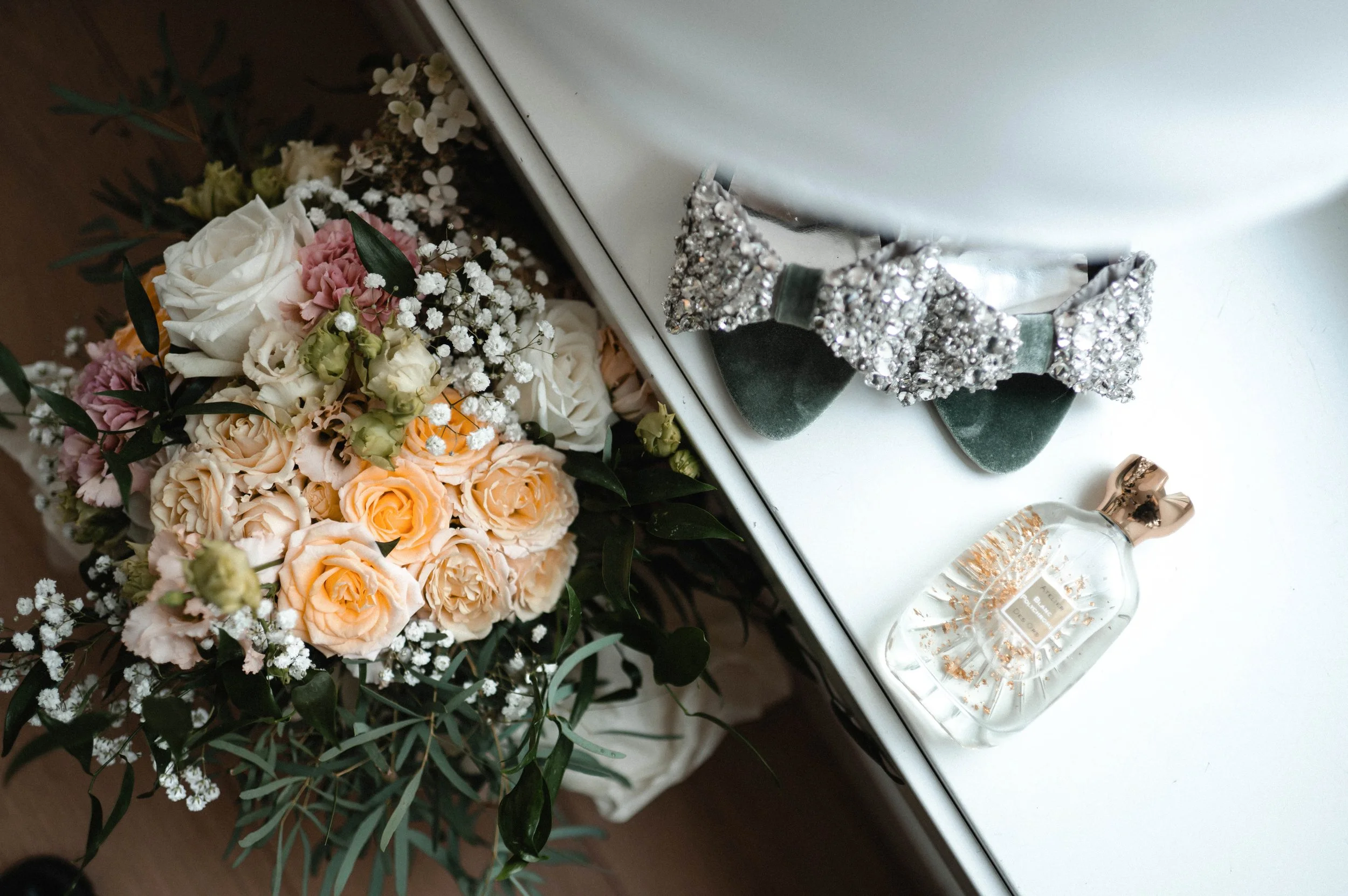 En bryllupsfotografering i Oslo hvor kjærlighet og magiske øyeblikk står i fokus. Jeg spesialiserer meg på bryllupsfotografier i Oslo og er klar til å forevige din store dag!
#BryllupsfotografOslo #OsloBryllup #Bryllupsfotograf #OsloWeddingPhotograph