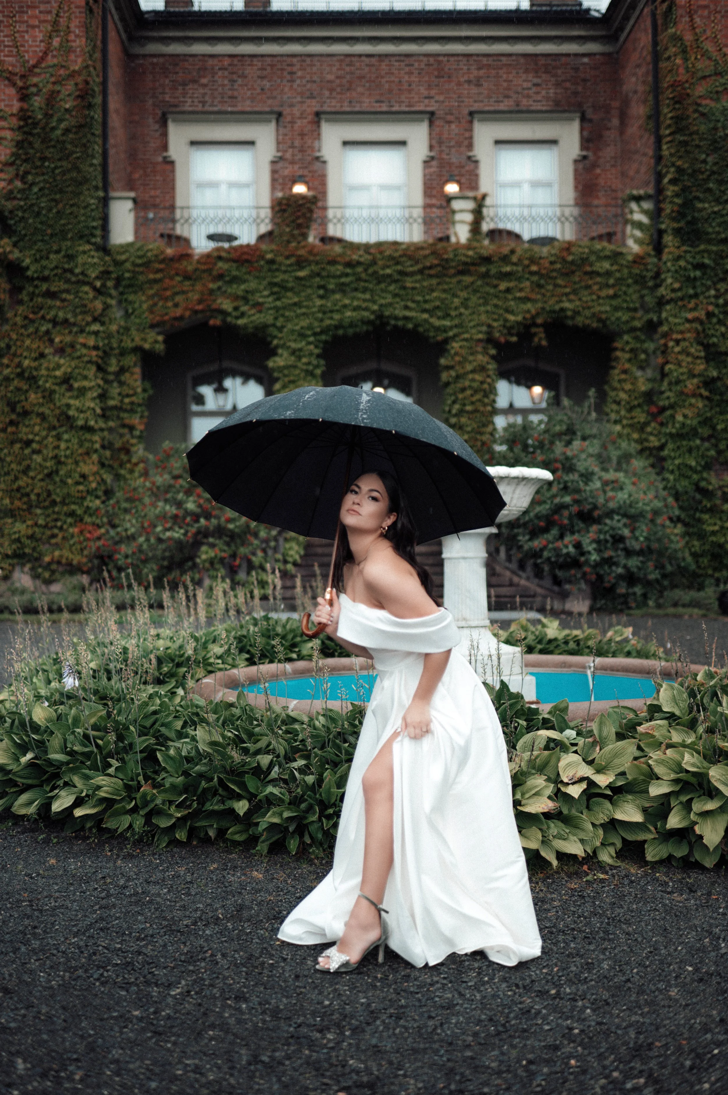 En bryllupsfotografering i Oslo hvor kjærlighet og magiske øyeblikk står i fokus. Jeg spesialiserer meg på bryllupsfotografier i Oslo og er klar til å forevige din store dag!
#BryllupsfotografOslo #OsloBryllup #Bryllupsfotograf #OsloWeddingPhotograph