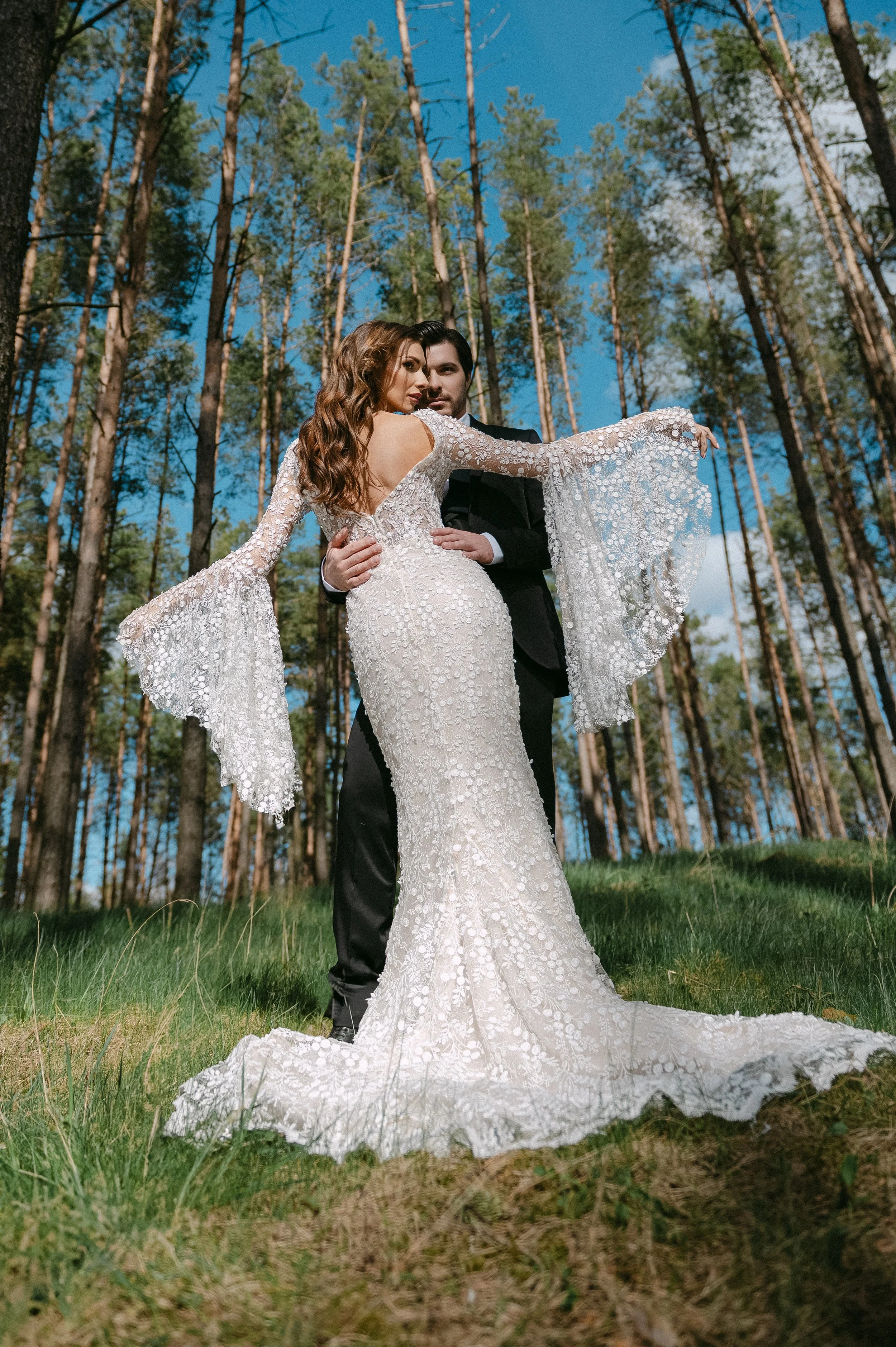 En bryllupsfotografering i Oslo hvor kjærlighet og magiske øyeblikk står i fokus. Jeg spesialiserer meg på bryllupsfotografier i Oslo og er klar til å forevige din store dag!
#BryllupsfotografOslo #OsloBryllup #Bryllupsfotograf #OsloWeddingPhotograph