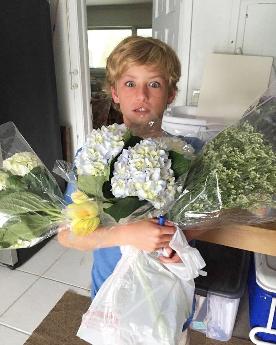 When Oakley surprised Merrill (his mom) with flowers and she surprised him with a photo 😆💐
 
Happy Mother&rsquo;s Day to all the mamas out there! 💝 Cherish every moment. 
 
 
 
 
 
 
#redsneakersforoakley #foodallergyawareness #internationalredsne