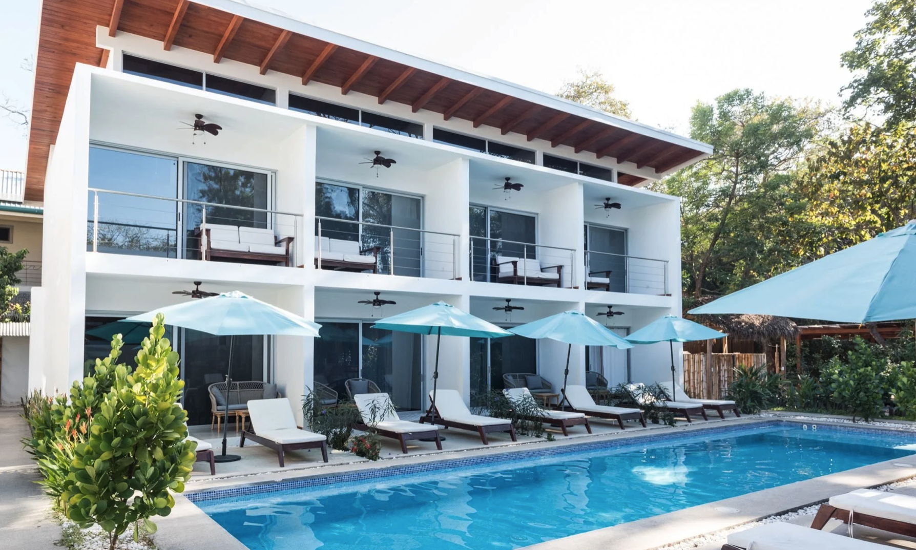 YTT Costa Rica Double Queen - Pool Front 5.png