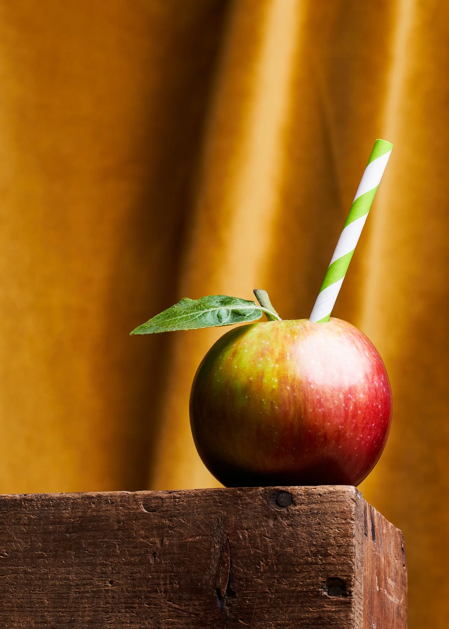 apple-straw-2.jpg