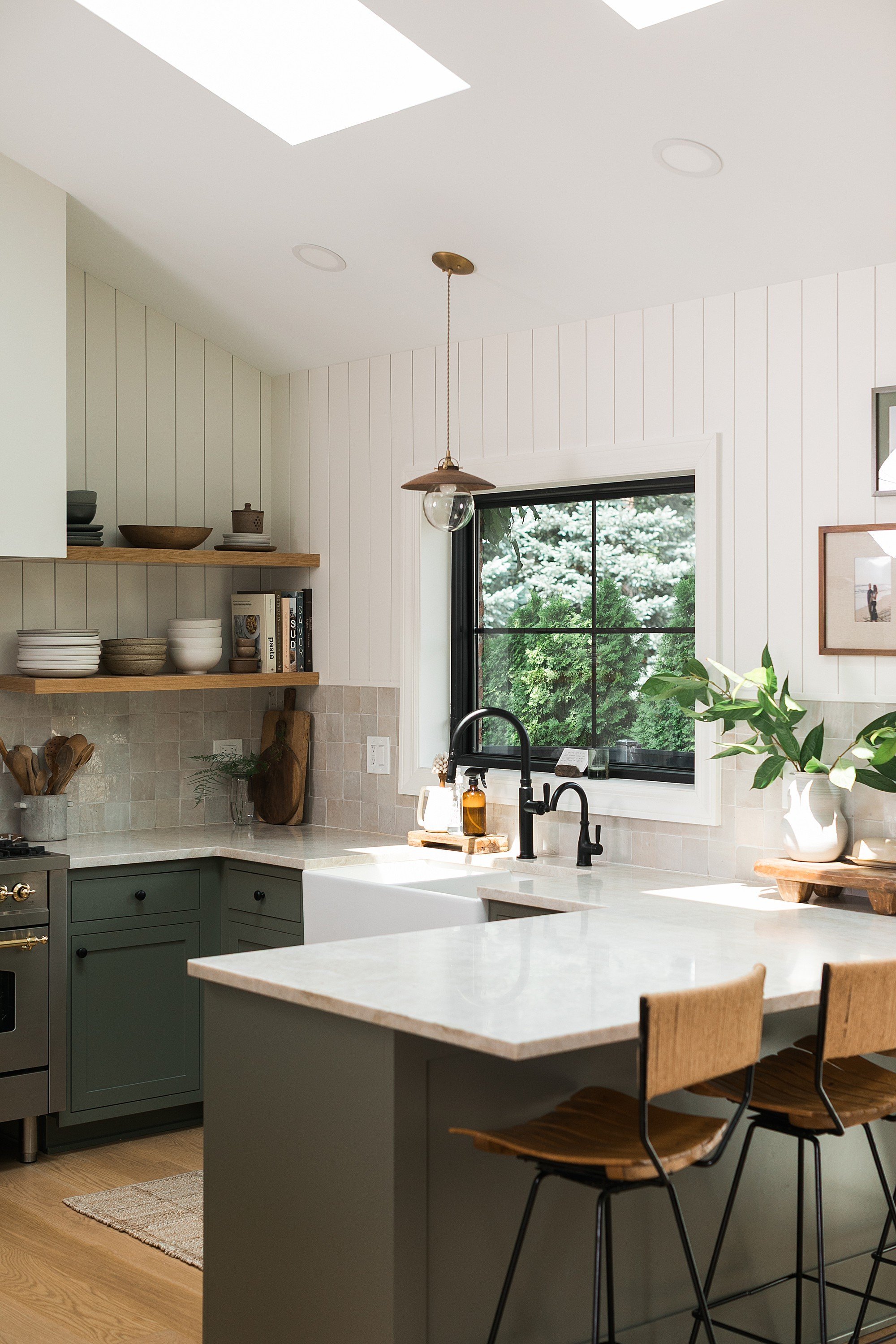 Laurelyn Harrig
Interior,  Lifestyle + Hospitality 
Photographer
Wisconsin, MN
