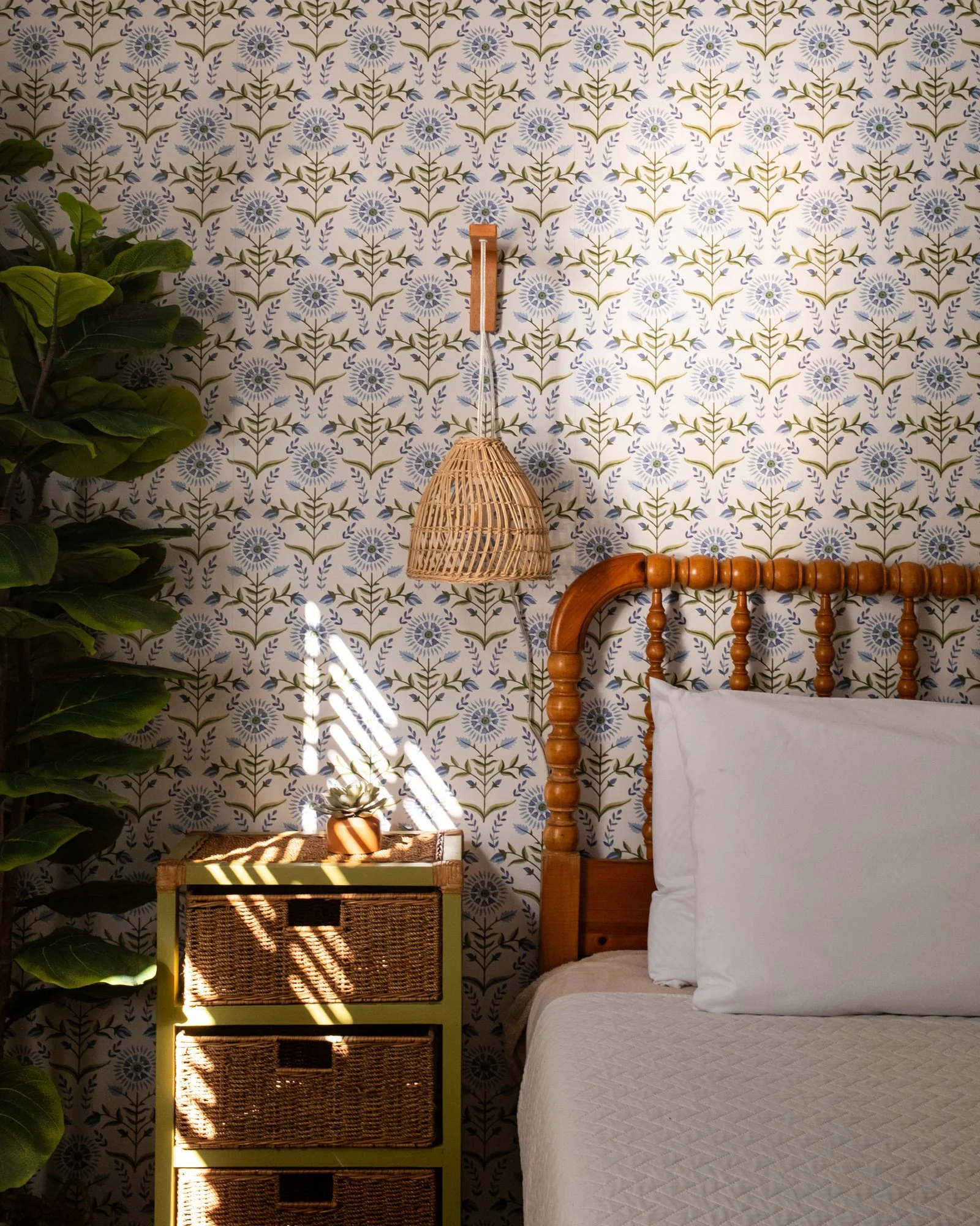 dappled-light-bed-charleston.jpg