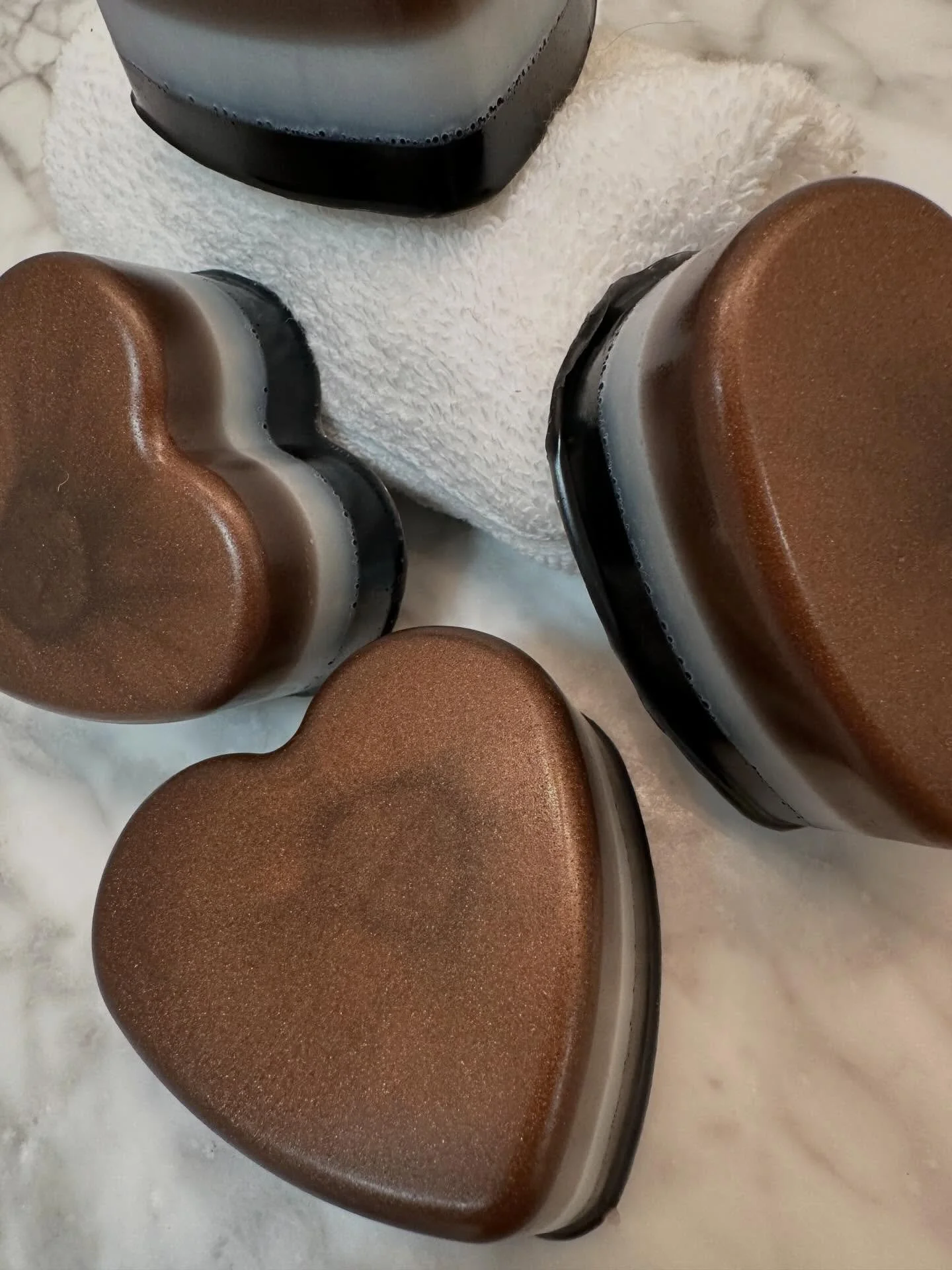 🤎 🐝 🤍 🖤  NEW Limited Edition Heritage Heart Triple Pour &amp;  Double Scented Aloe Vera Glycerin Soap 🤎 🐝 🤍 🖤 
Triple Pour Triple  Colored 
Intensely Double Scented 
Passion Fruit &amp; Fig
This limited edition soap celebrates heritage and th
