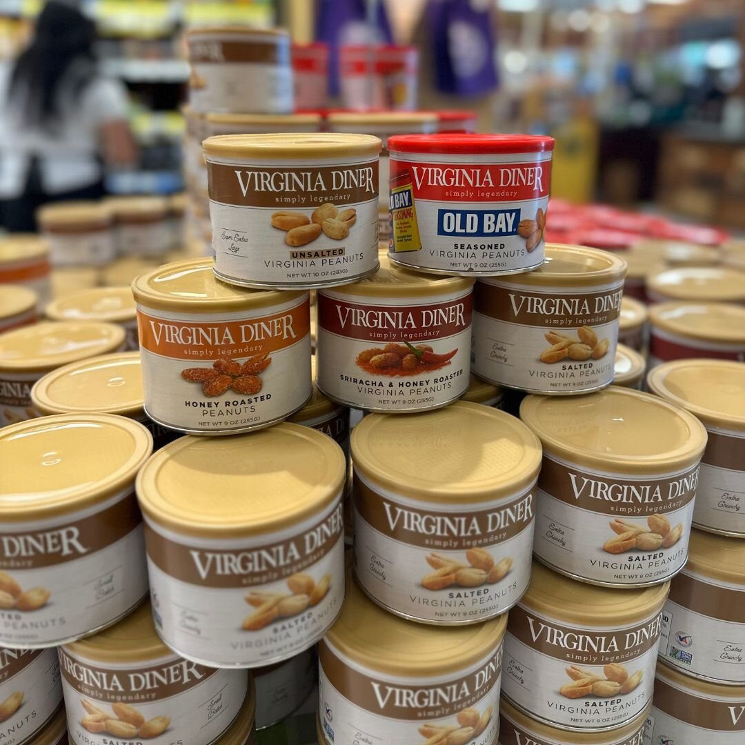 Virginia Diner Peanuts! Did you know they are grown in Wakefield, VA?! 🥜🥜🥜 Always a favorite local snack and so many flavors! You can find them on our local table and at the Quick Bites Bar. 
.
.
On Sale Now $6.49 (Salted, Unsalted and Old Bay)
$7