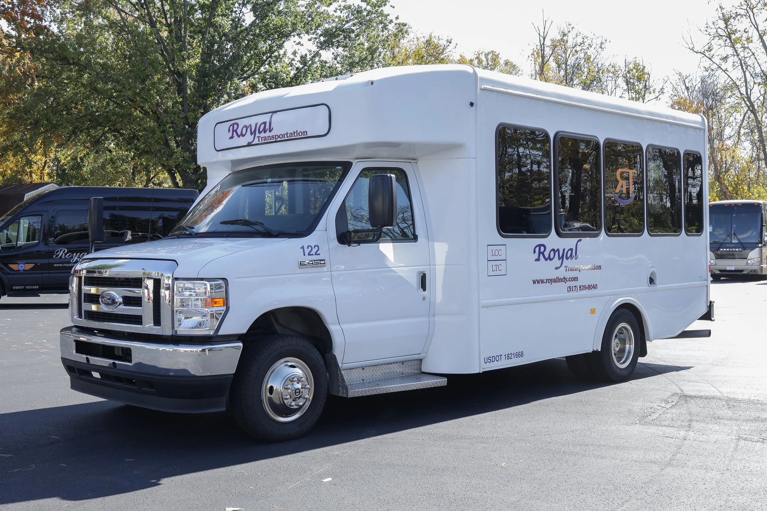 122-Shuttle-Bus-24p-952A9159.jpg