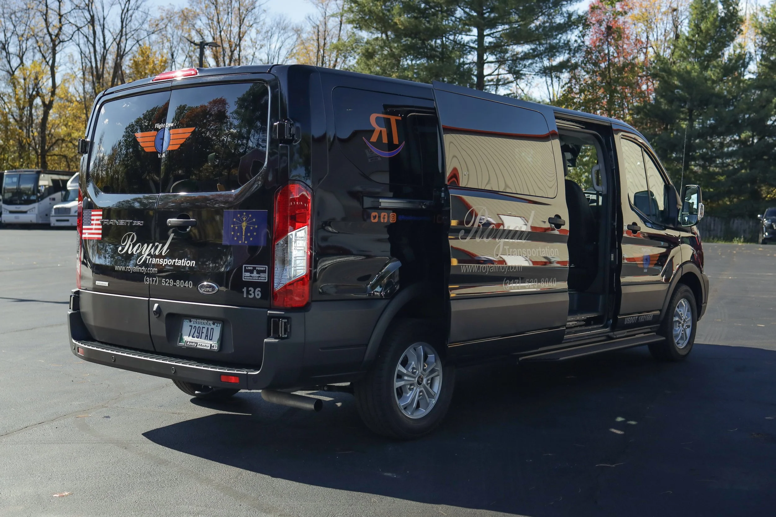 Black-Flight-Crew-Van-952A9132.jpg