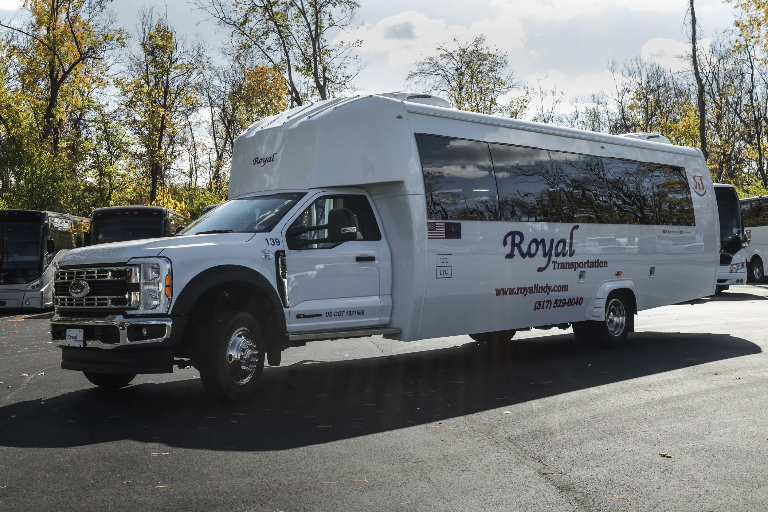 139-Shuttle-Bus-24p-952A9193.jpg