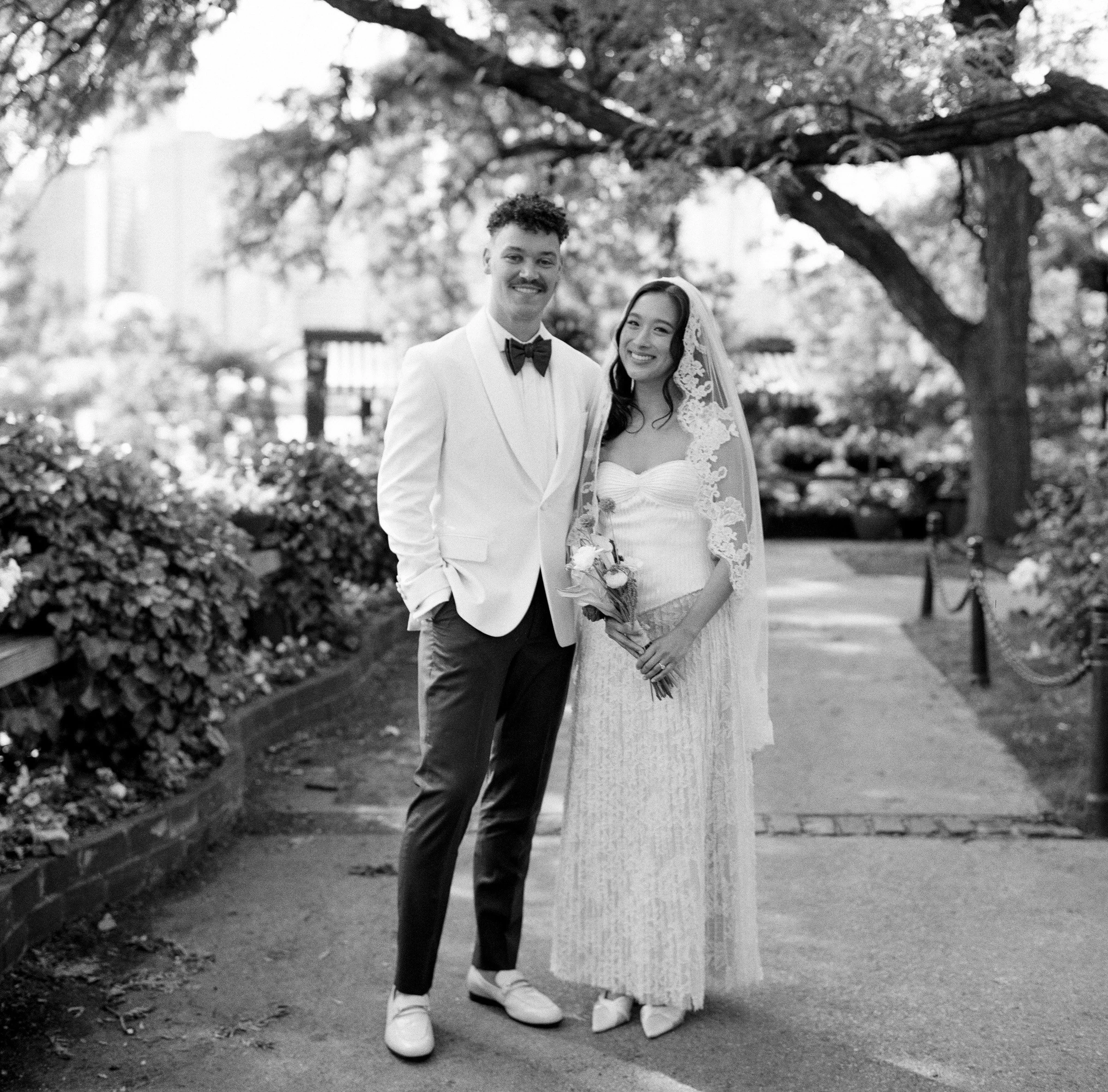 New-york-city-wedding-photographer-river-cafe-first-look-2.jpg