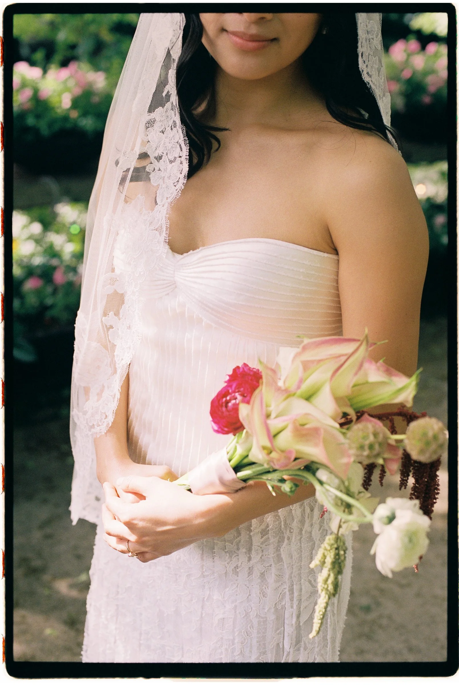 New-york-city-wedding-photographer-river-cafe-first-look-6.jpg