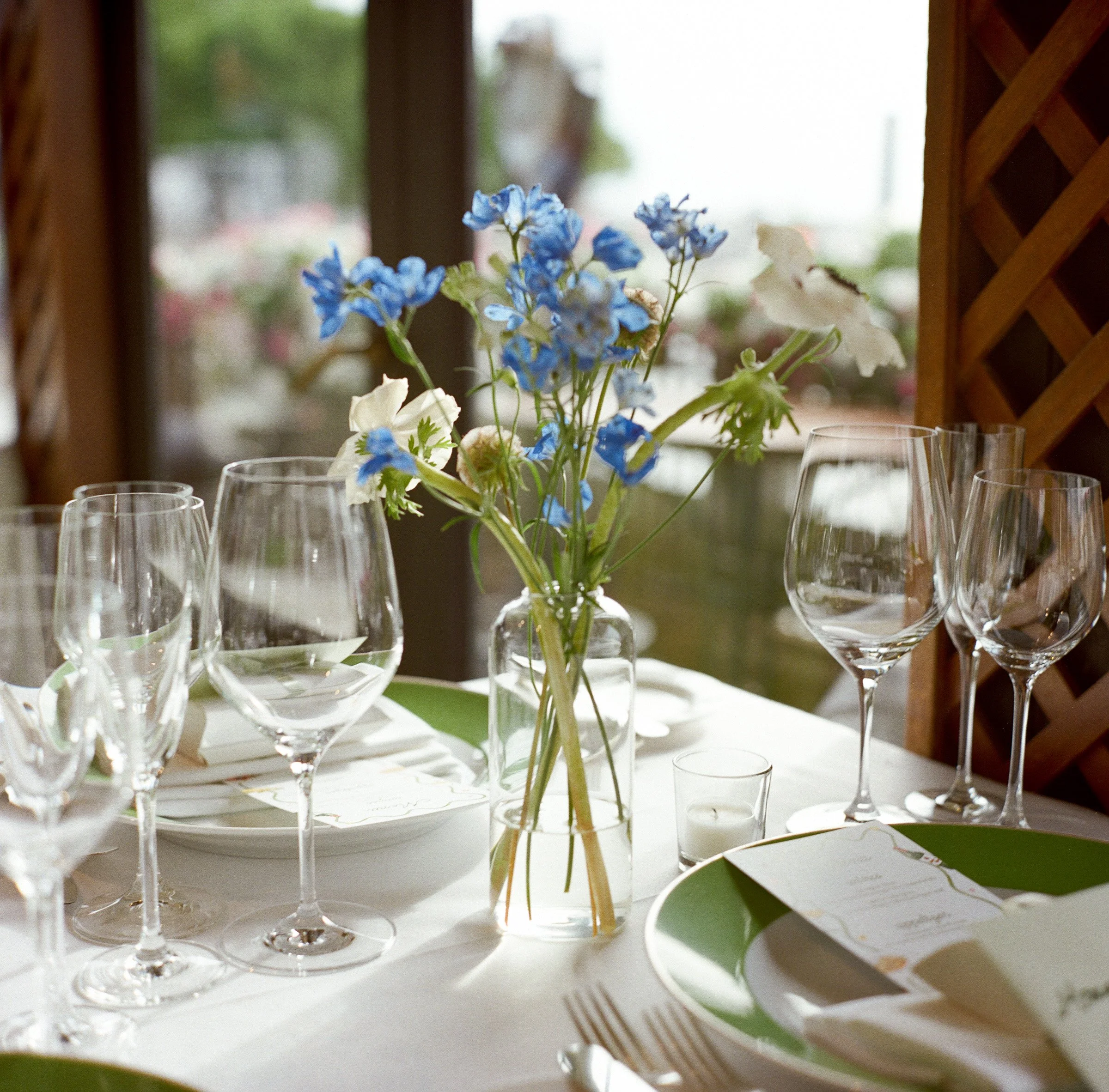 New-york-city-wedding-photographer-river-cafe-documentary-wedding-photographer-cocktail-hour-4.jpg