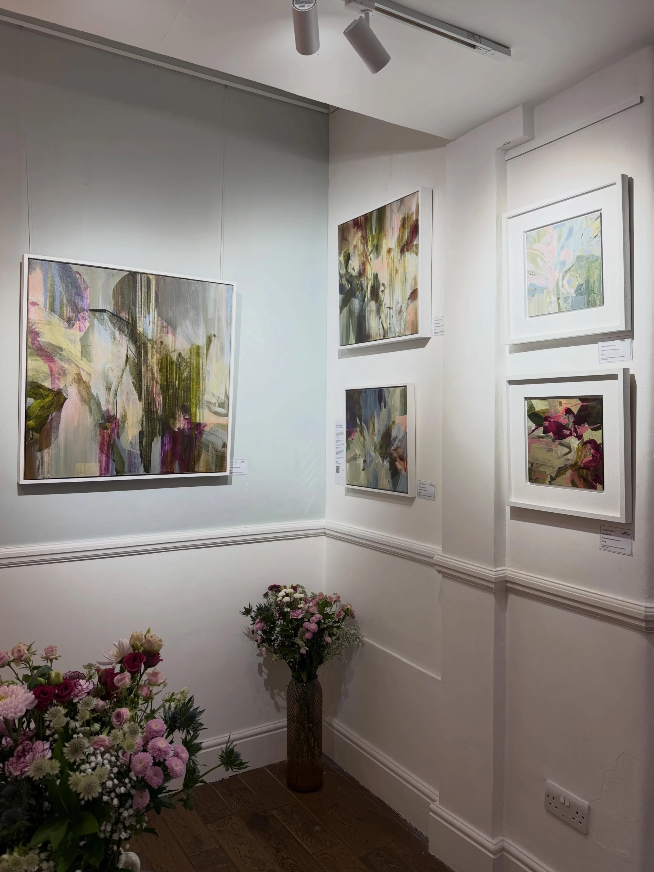 Botanical forms at @dallozcontemporary is showcasing 12 floral artists and their distinctive approach to floral art. 

The exhibition is running until 25th June 
The gallery is open Monday to Sunday 10am - 5pm

57 Abbeville Road, Clapham, London, SW4