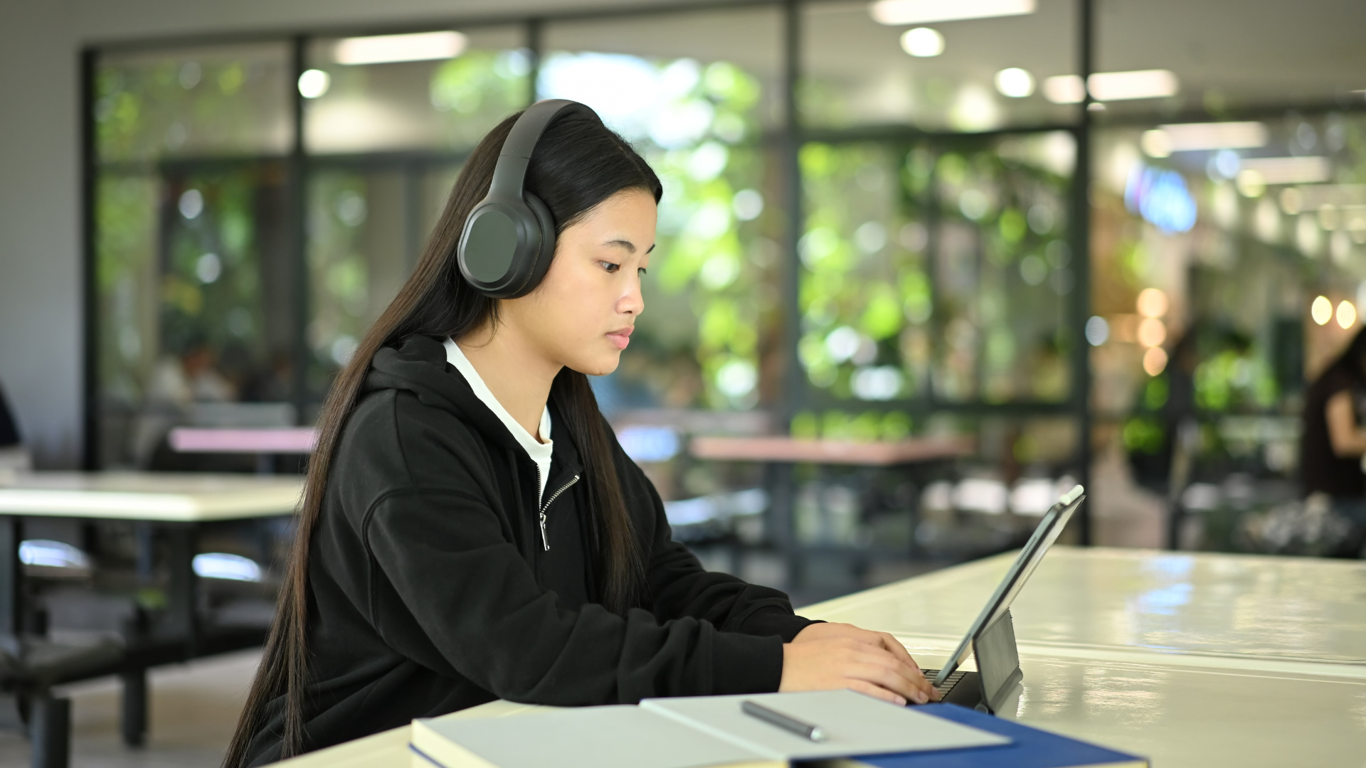 Healthy Motivation vs. Harmful Perfectionism in Teens: What Every Parent Should Know