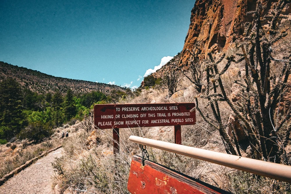 A warning not to crawl on the dwellings