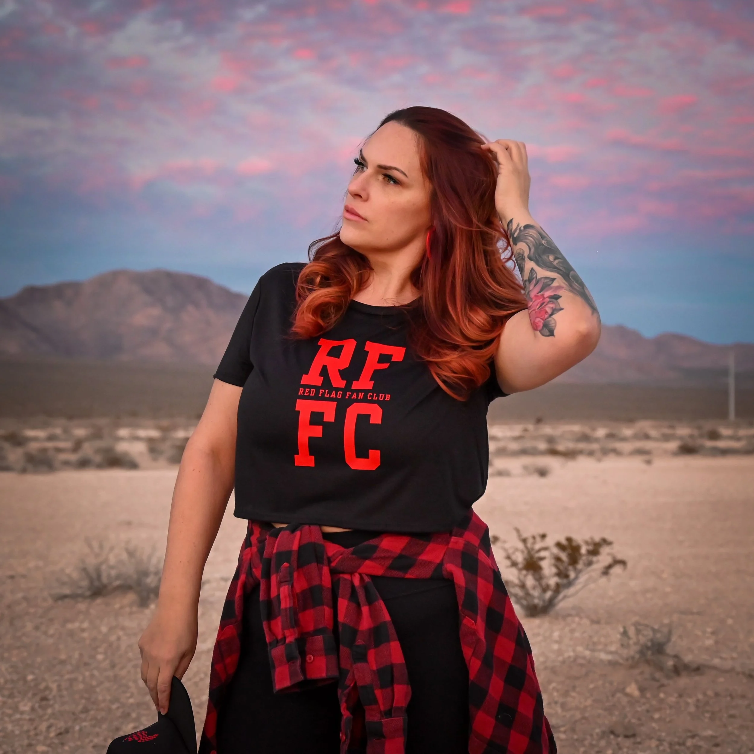 Red Flag Fan Club – Women’s Crop Tee