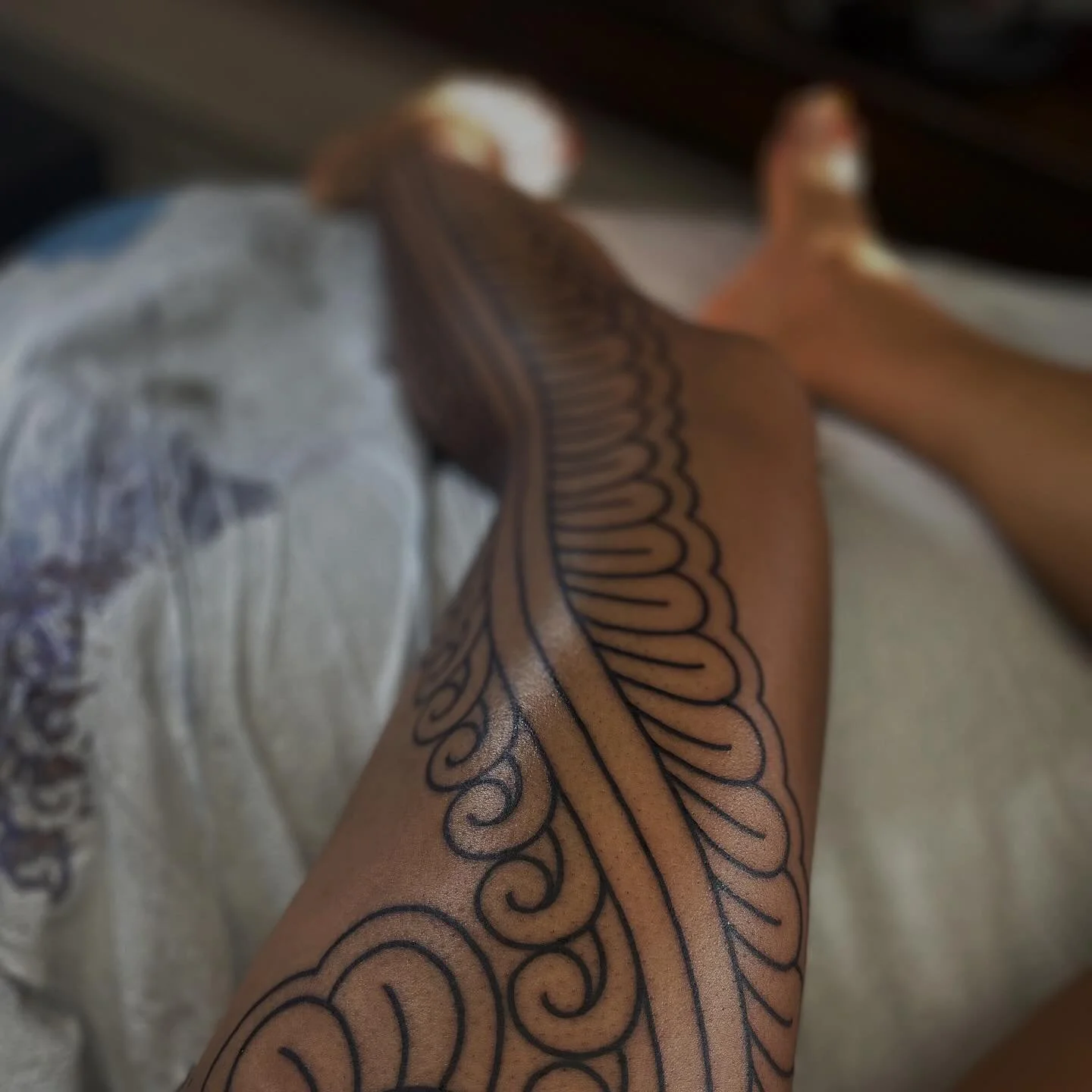 Beginning of a leg sleeve for a very loyal and strong client, Hayde &lt;3
&bull;
#ornamentaltattoo #denvertattoo #denvertattooartist #denvertattoos #denvertattooshop #legsleevetattoo #legtattoos #legtattoo #lineworktattoos #boldtattoos #coloradotatto