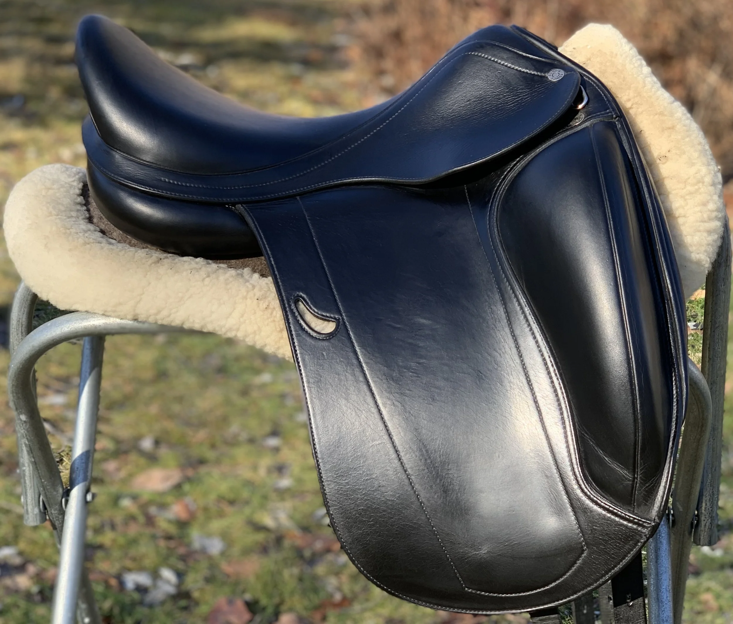 Equipe Emporio 17" MW/W Monoflap Dressage