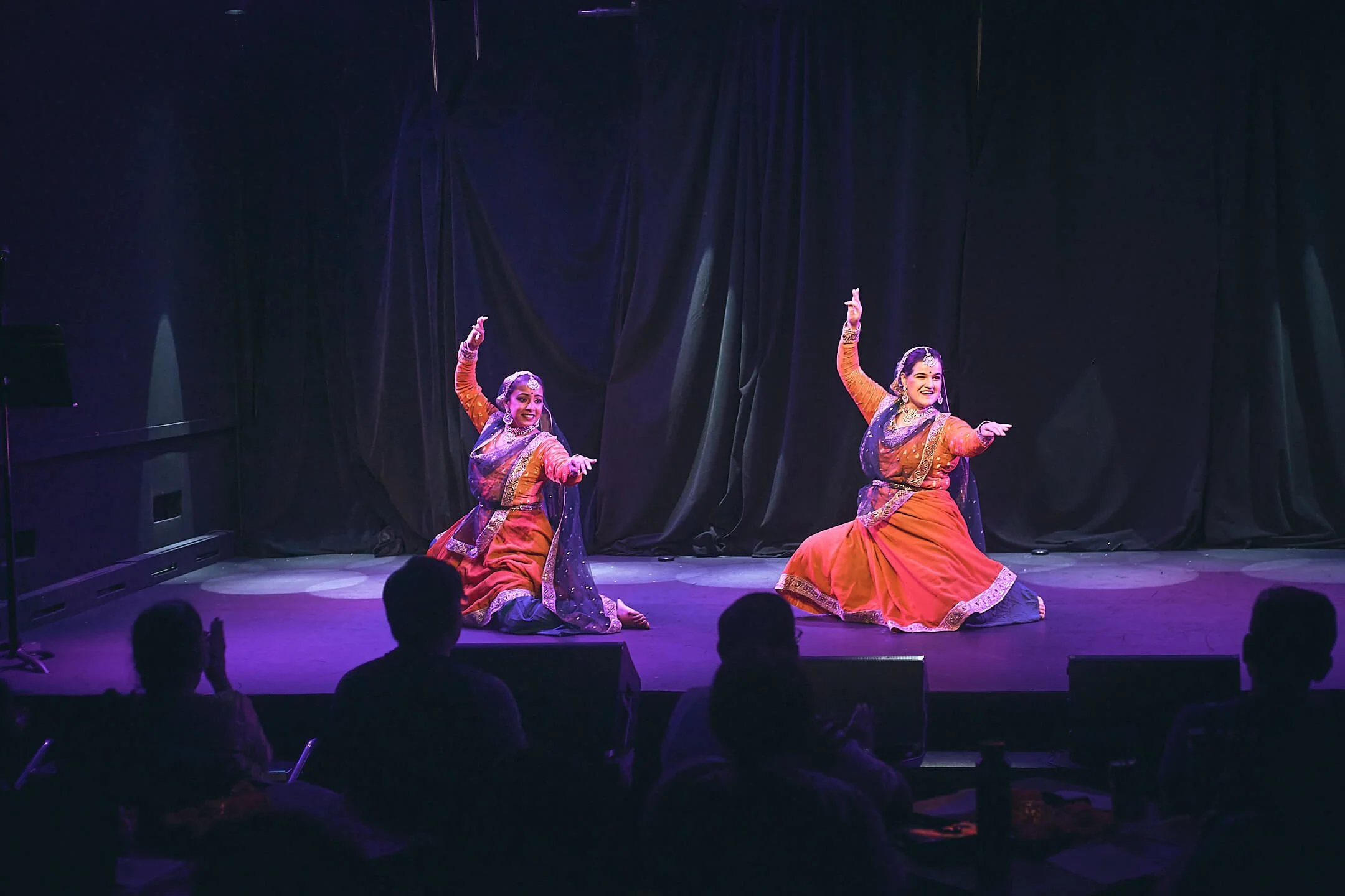 kathak-annual-student-showcase-alpha-wave-studios-whippany-nj-FujiFilm-XPRO2-2125-35-mm-2025-05-11.jpg