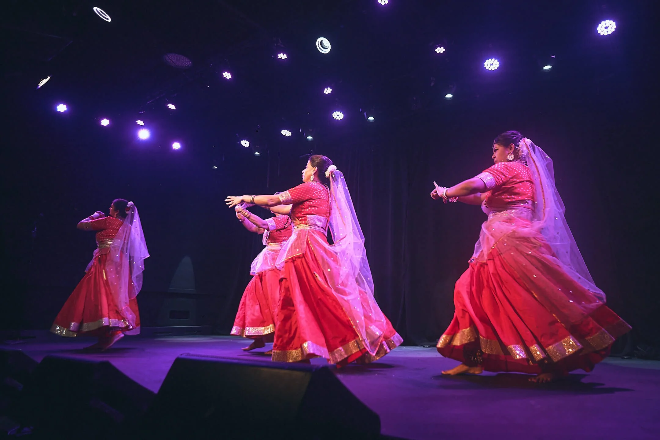 kathak-annual-student-showcase-alpha-wave-studios-whippany-nj-FujiFilm-XPRO2-1437-16-mm-2025-05-11.jpg