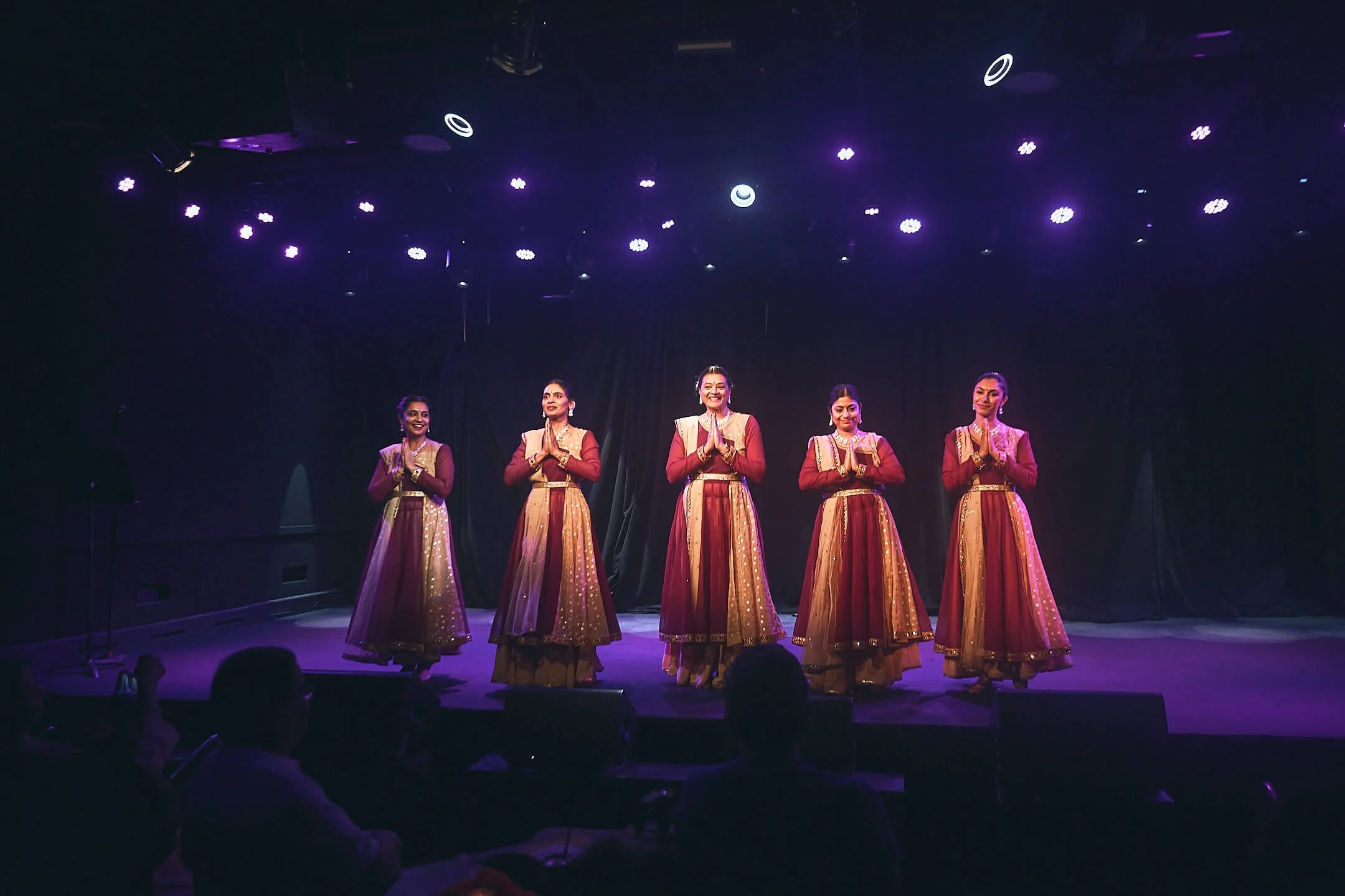 kathak-annual-student-showcase-alpha-wave-studios-whippany-nj-FujiFilm-XPRO2-1808-16-mm-2025-05-11.jpg