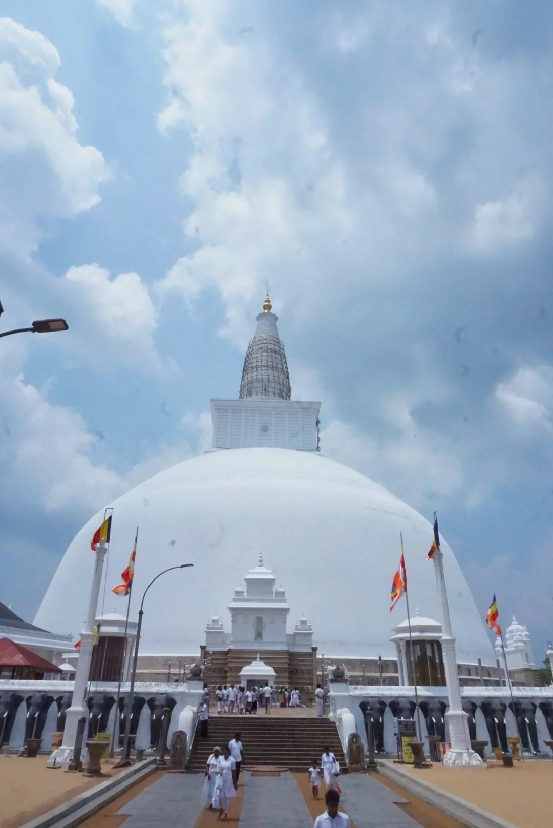 Mirisavetiya Stupa
