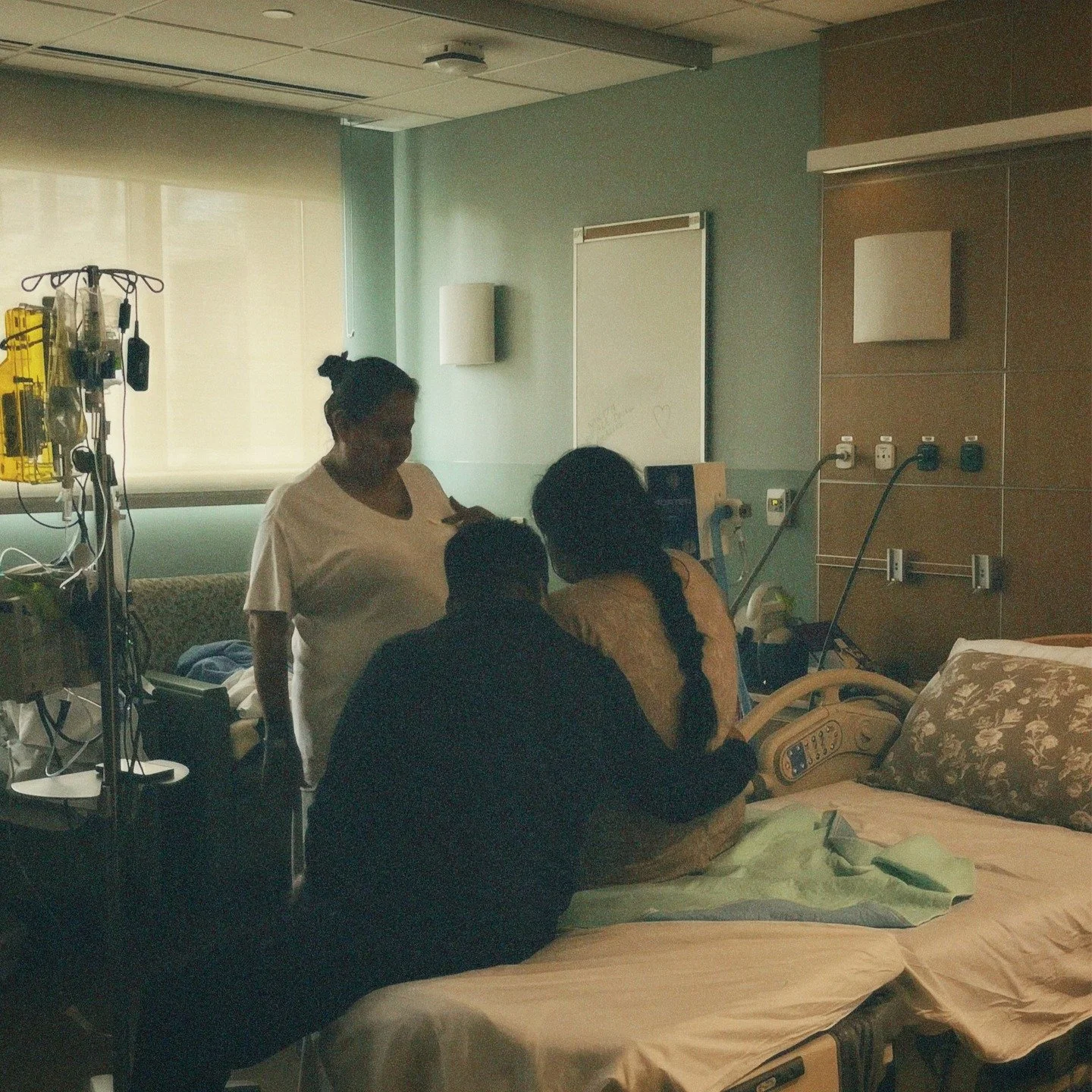 The slow dance of a long induction. The settling in and the building up. The many loved ones that came through to offer their hands, their holding, their comfort and care. 

Nikita, it was such a blessing to be with you on your pregnancy and birth jo