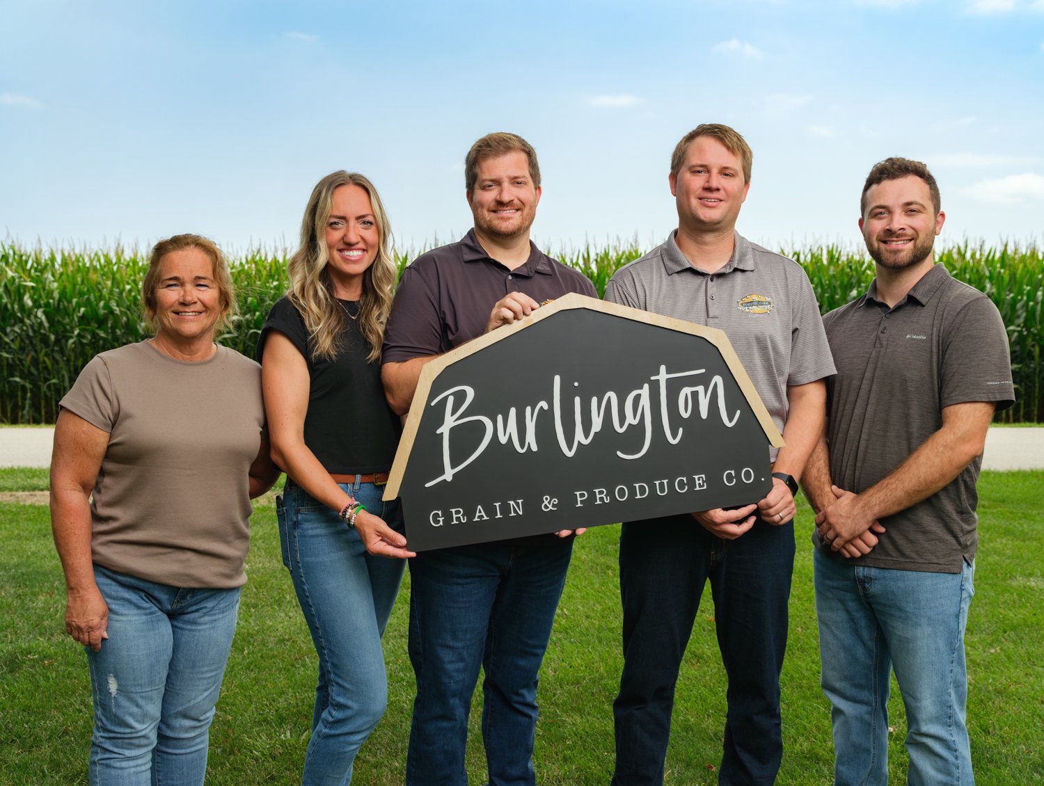 louisville-company-team-portrait-chisato-studio.jpg