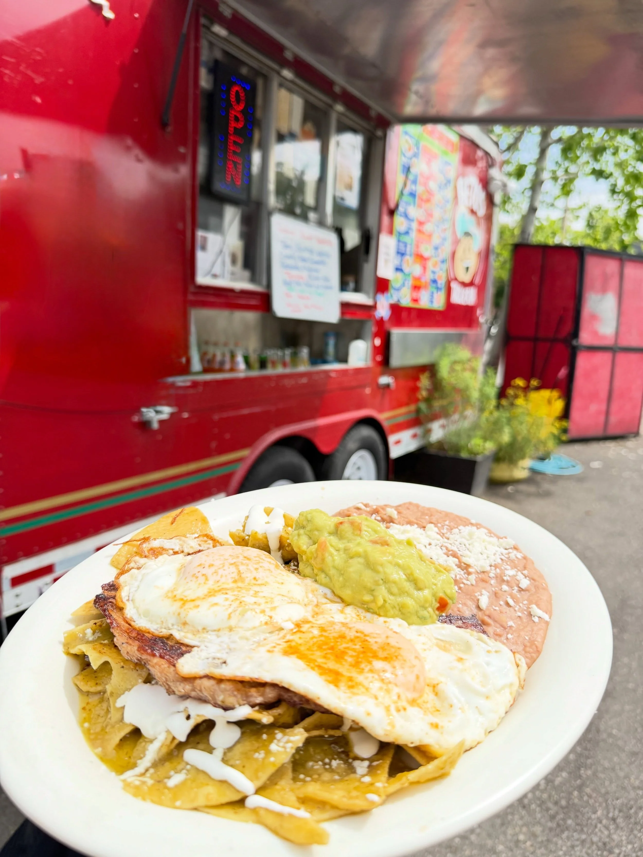 We open at 9am and we ready to serve you red or green chilaquiles 🍳

Did you know breakfast is available all day. 

#chilaquiles #breakfast #pdx #pdxfoodie #travelportland