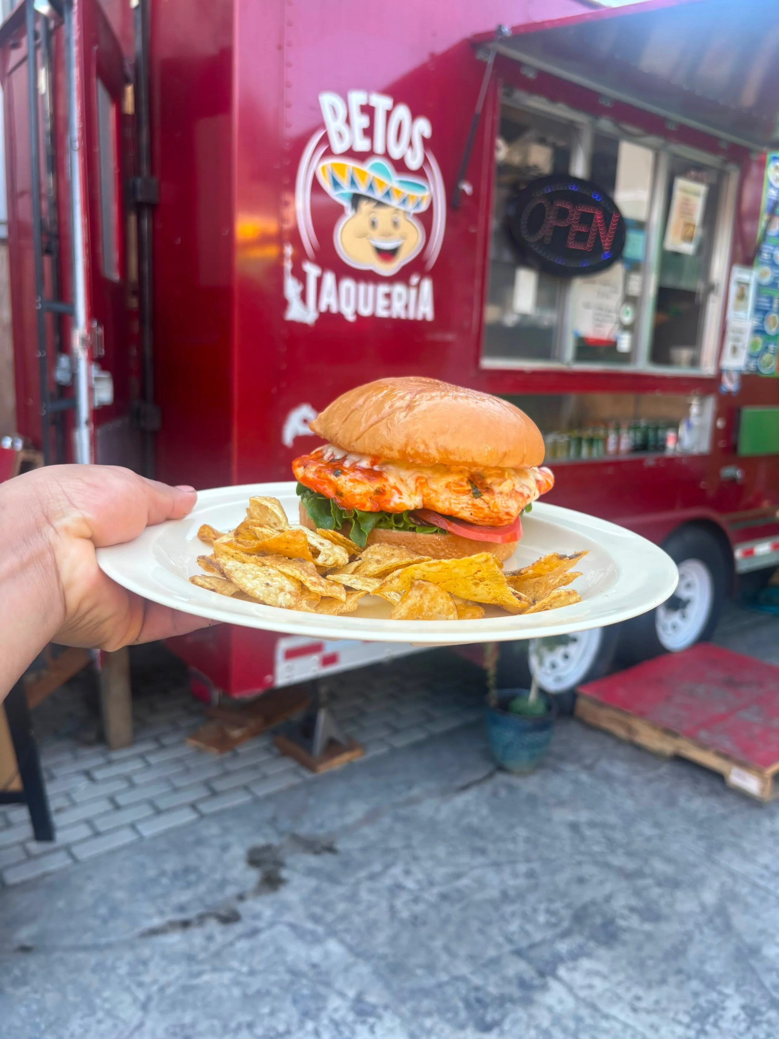 Buffalo chicken sandwich and crunchy tacos available at our @callbackpdx location! Adding a little different flavor to our menu ✨

📍1607 NE 41st Ave
Portland, OR  97232