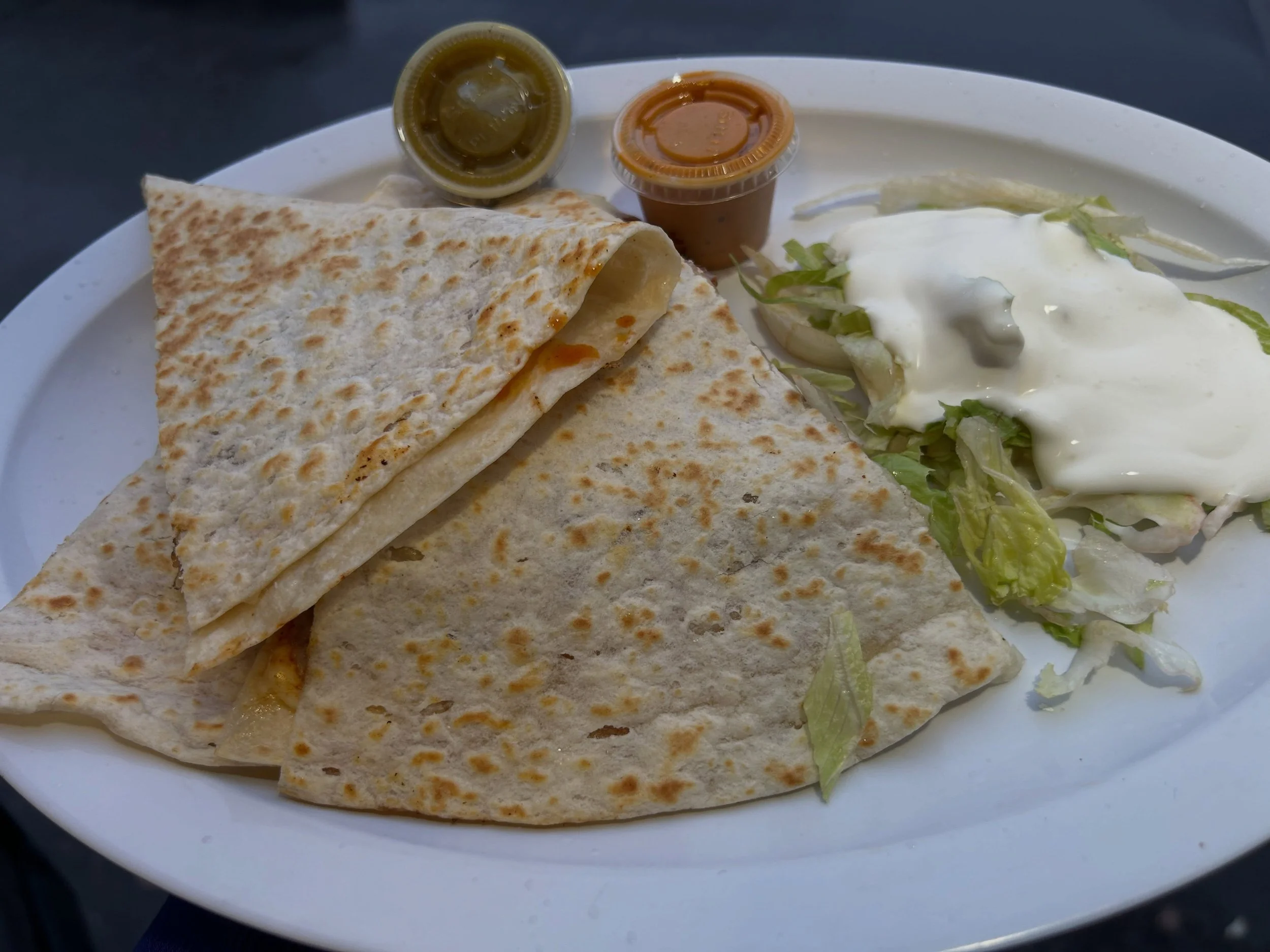 Happy lunes and start of a week ✨

Not sure what you are craving this week, how about a quesadilla with your fav choice of meat. 
Available at all 3 locations