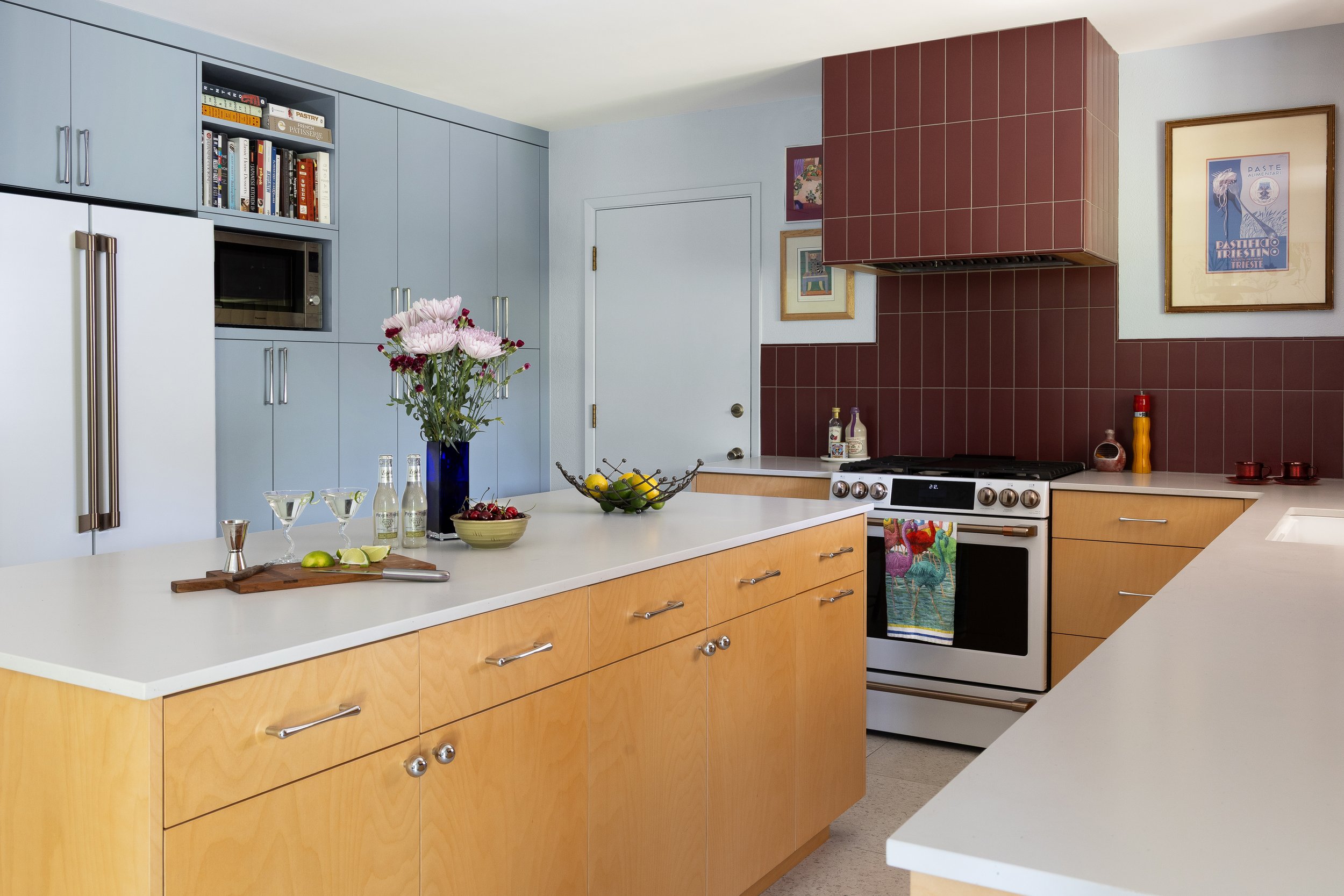 A light and vibrant Mid Century Modern Kitchen renovation. 