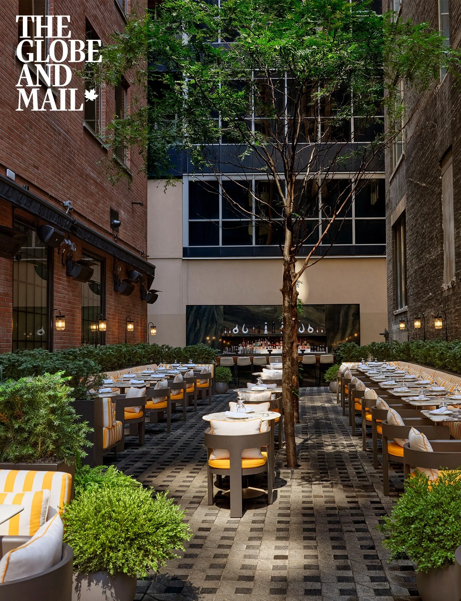 The Globe and Mail, garden dining table setting